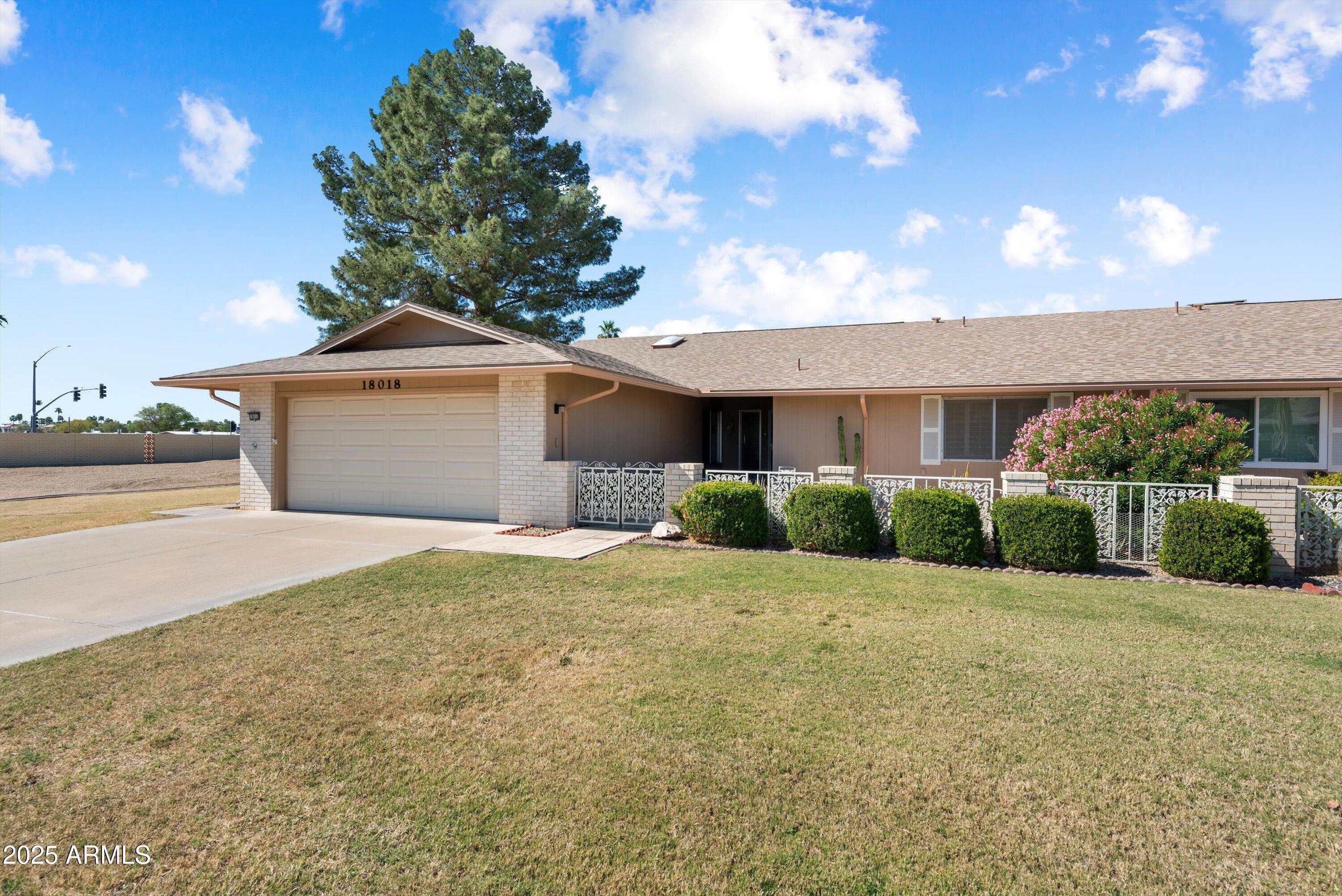 Photo one of 18018 N Highwood Ct Sun City AZ 85373 | MLS 6831717