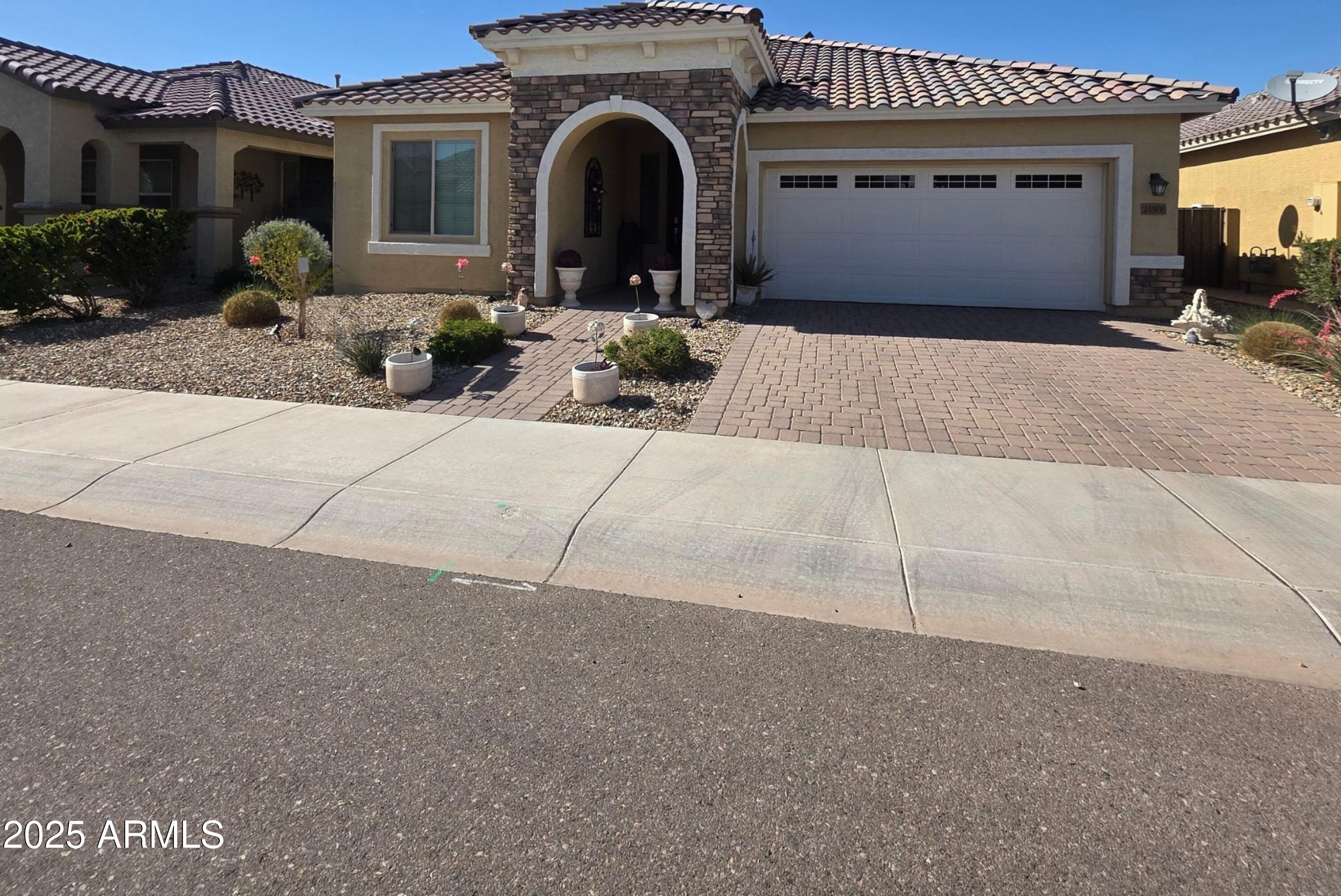 Photo one of 24986 N 172Nd Ln Surprise AZ 85387 | MLS 6831718