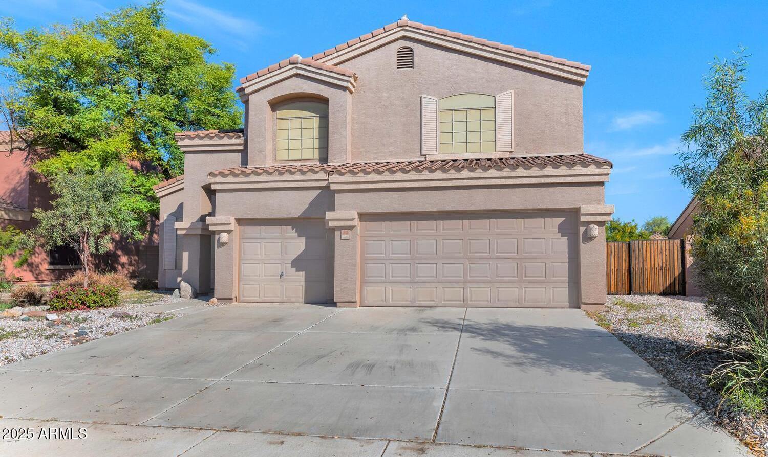 Photo one of 648 W Cobblestone Dr Casa Grande AZ 85122 | MLS 6831769