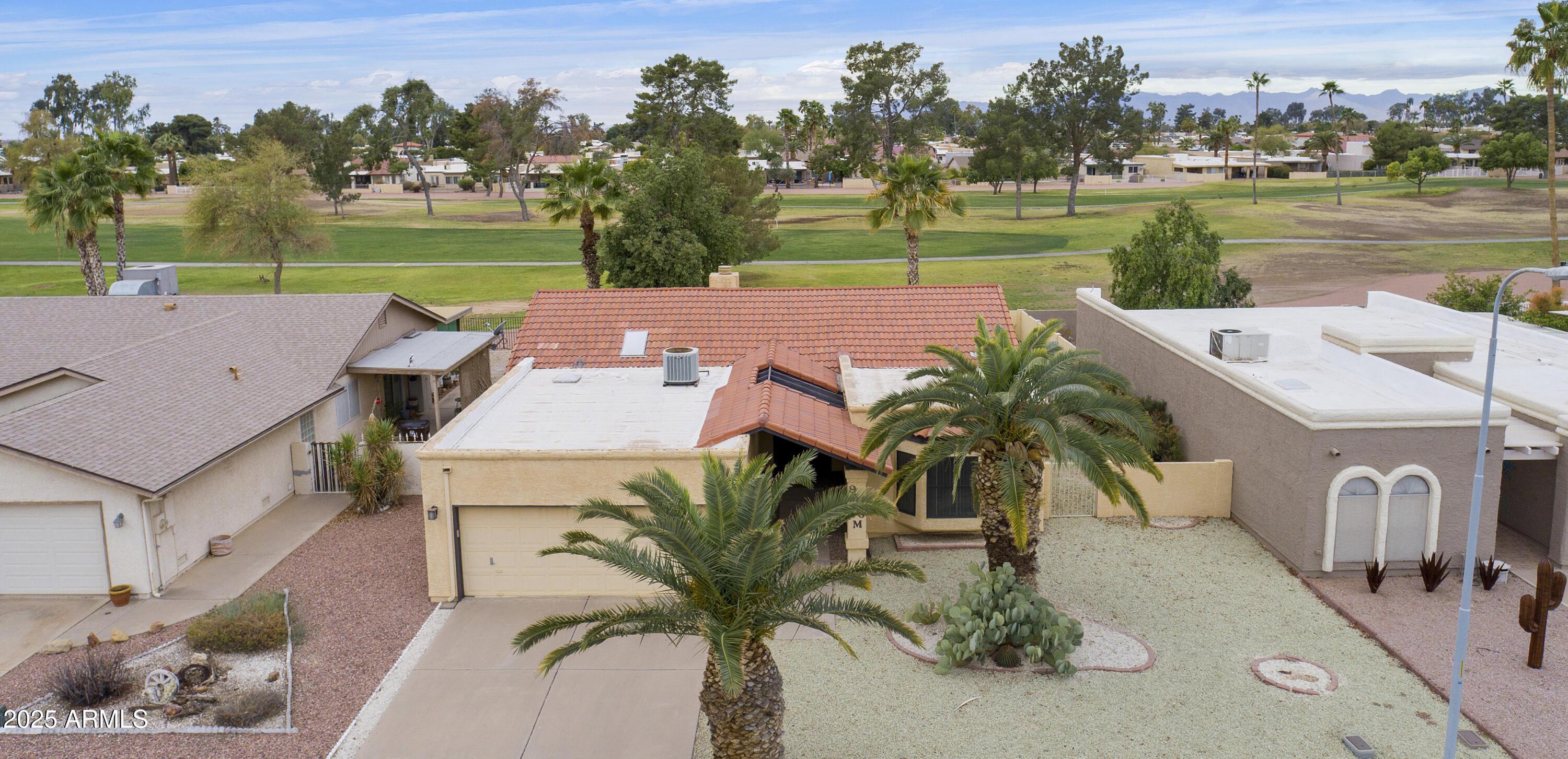 Photo one of 9576 E Fairway Blvd Sun Lakes AZ 85248 | MLS 6831731