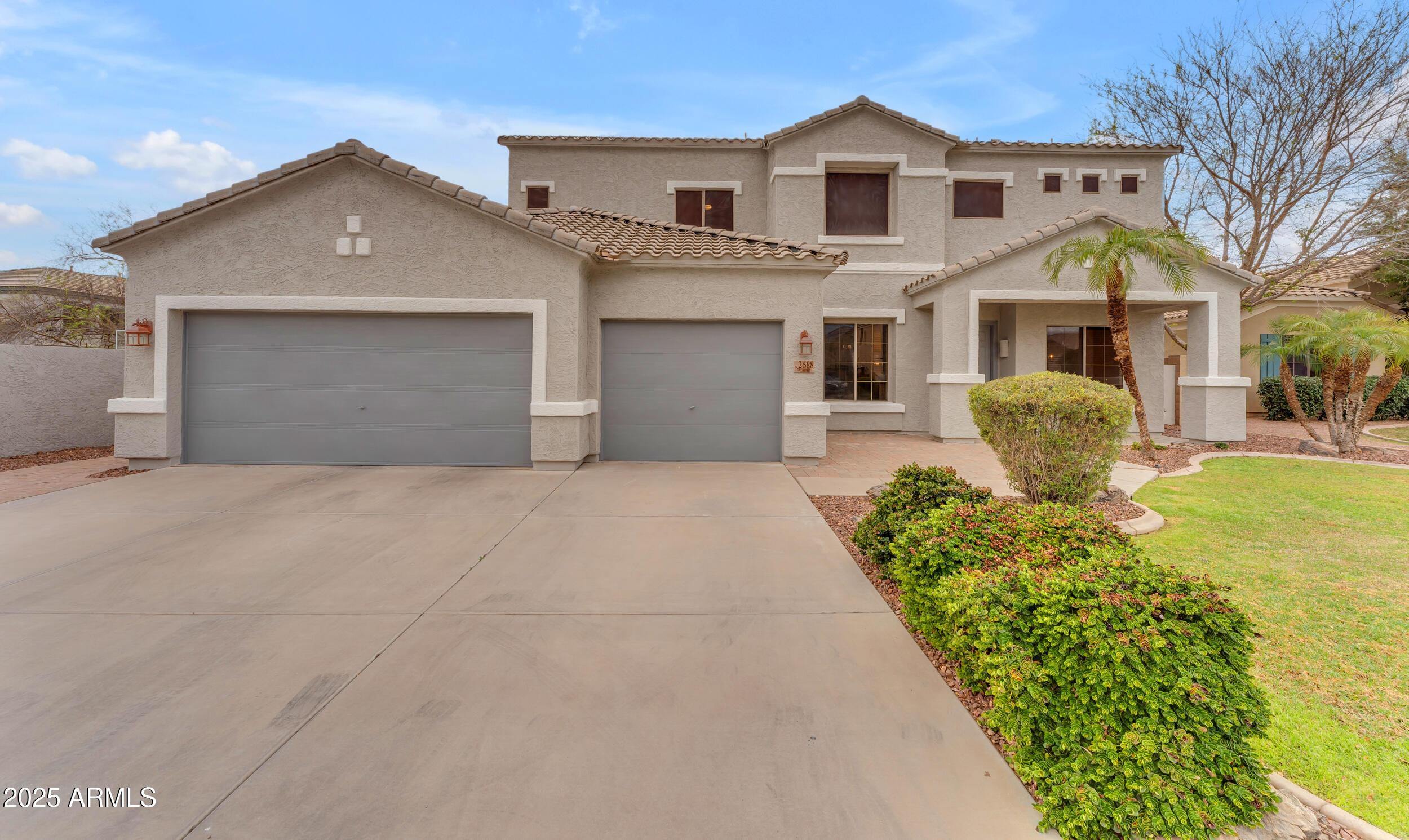 Photo one of 2688 S Racine Ct Gilbert AZ 85295 | MLS 6831952