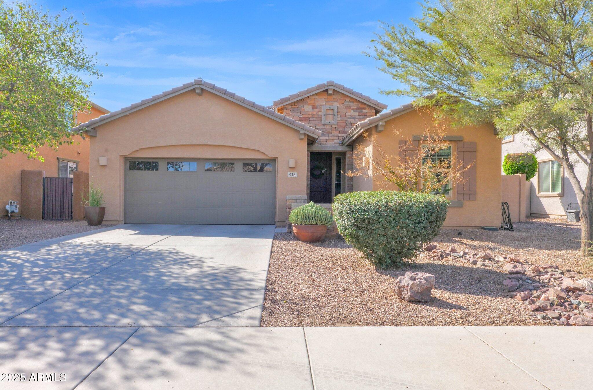 Photo one of 913 E Tekoa Ave Gilbert AZ 85298 | MLS 6832064