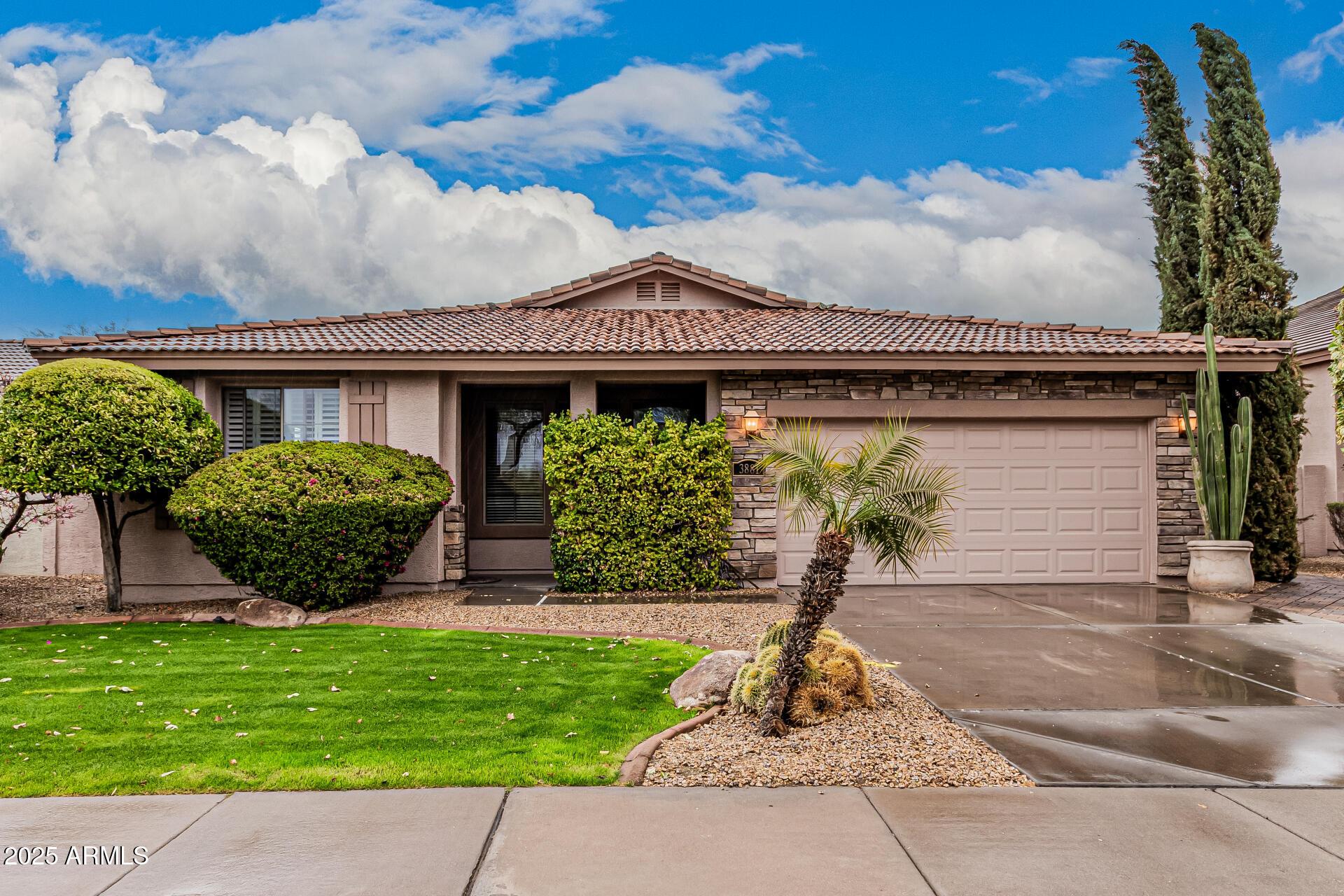 Photo one of 3881 S Marion Way Chandler AZ 85286 | MLS 6832481