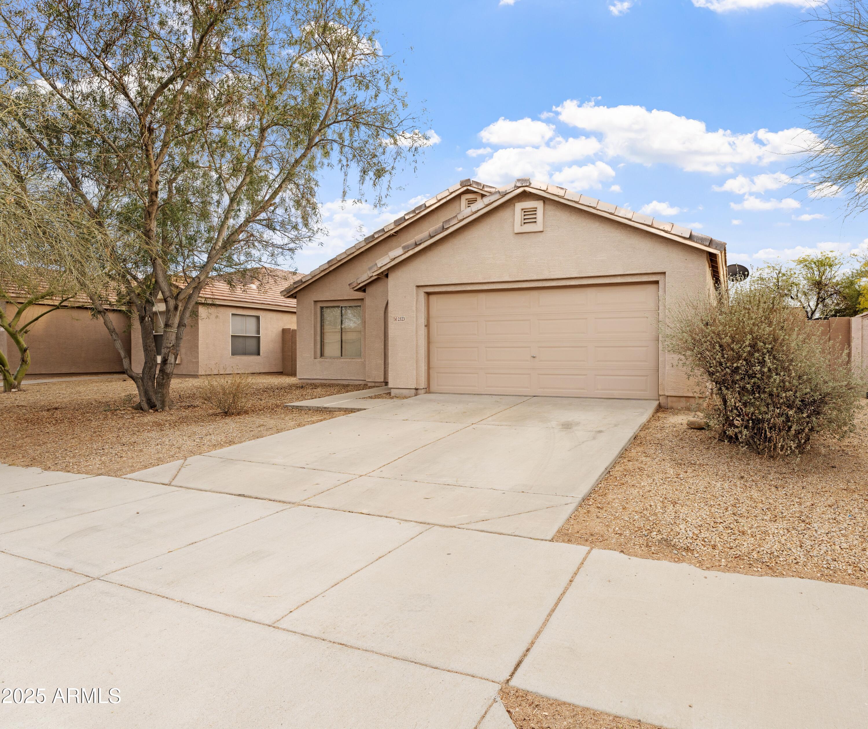 Photo one of 2323 W Carson Rd Phoenix AZ 85041 | MLS 6834233