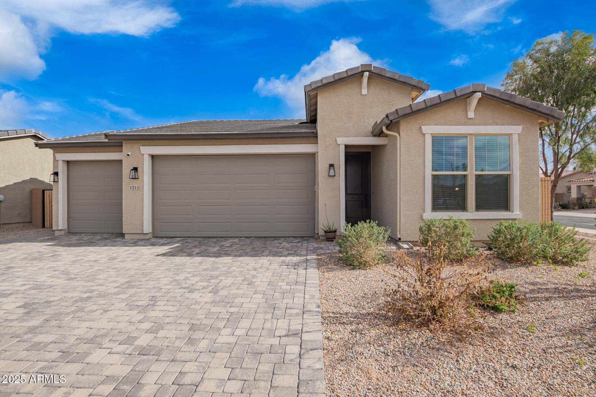 Photo one of 1211 E Jahns Dr Casa Grande AZ 85122 | MLS 6834575