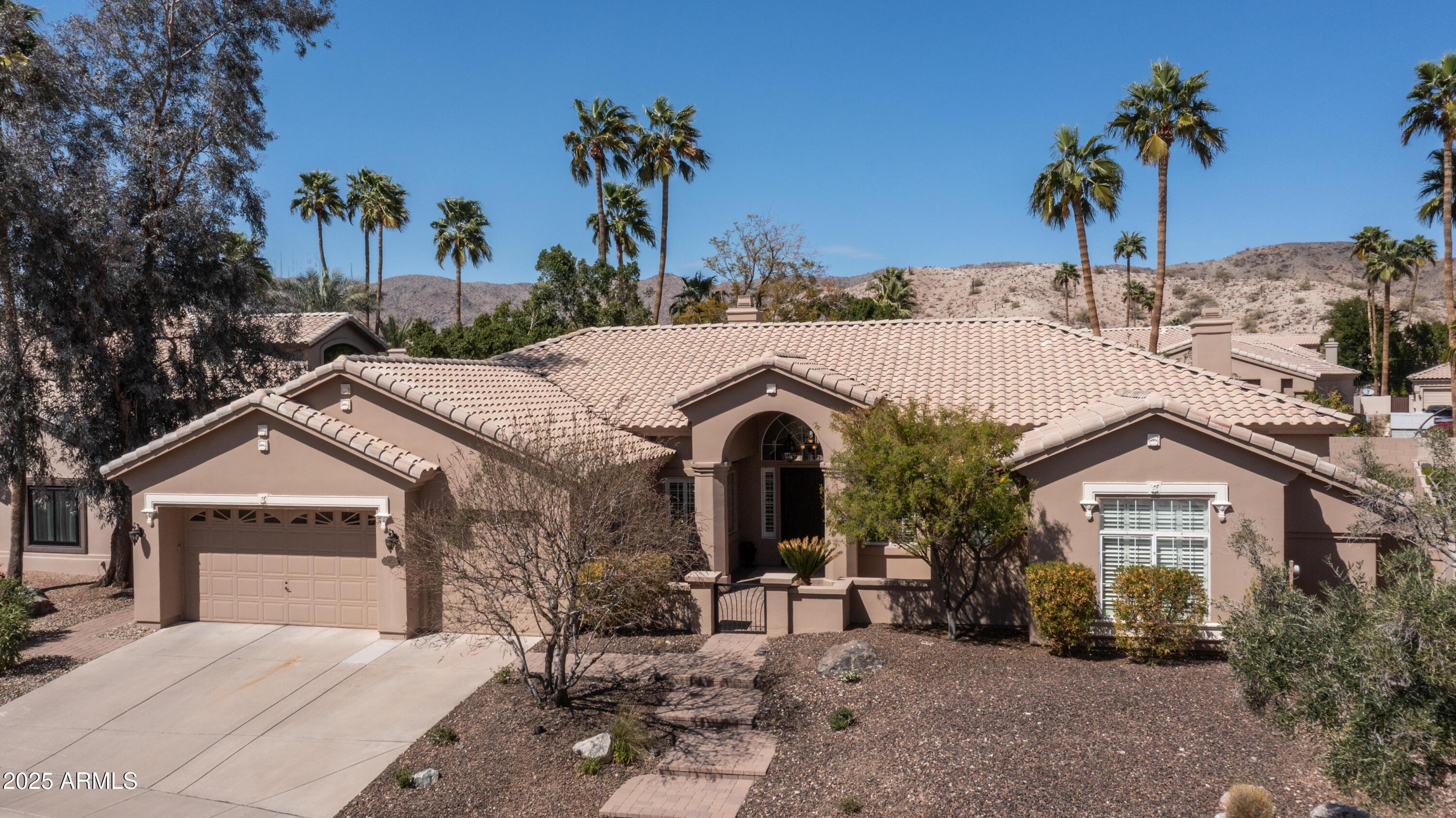 Photo one of 3020 E Rockledge Rd Phoenix AZ 85048 | MLS 6834757