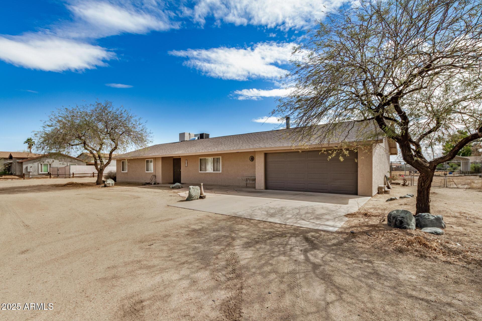 Photo one of 8431 W Planada Ln Peoria AZ 85383 | MLS 6834796