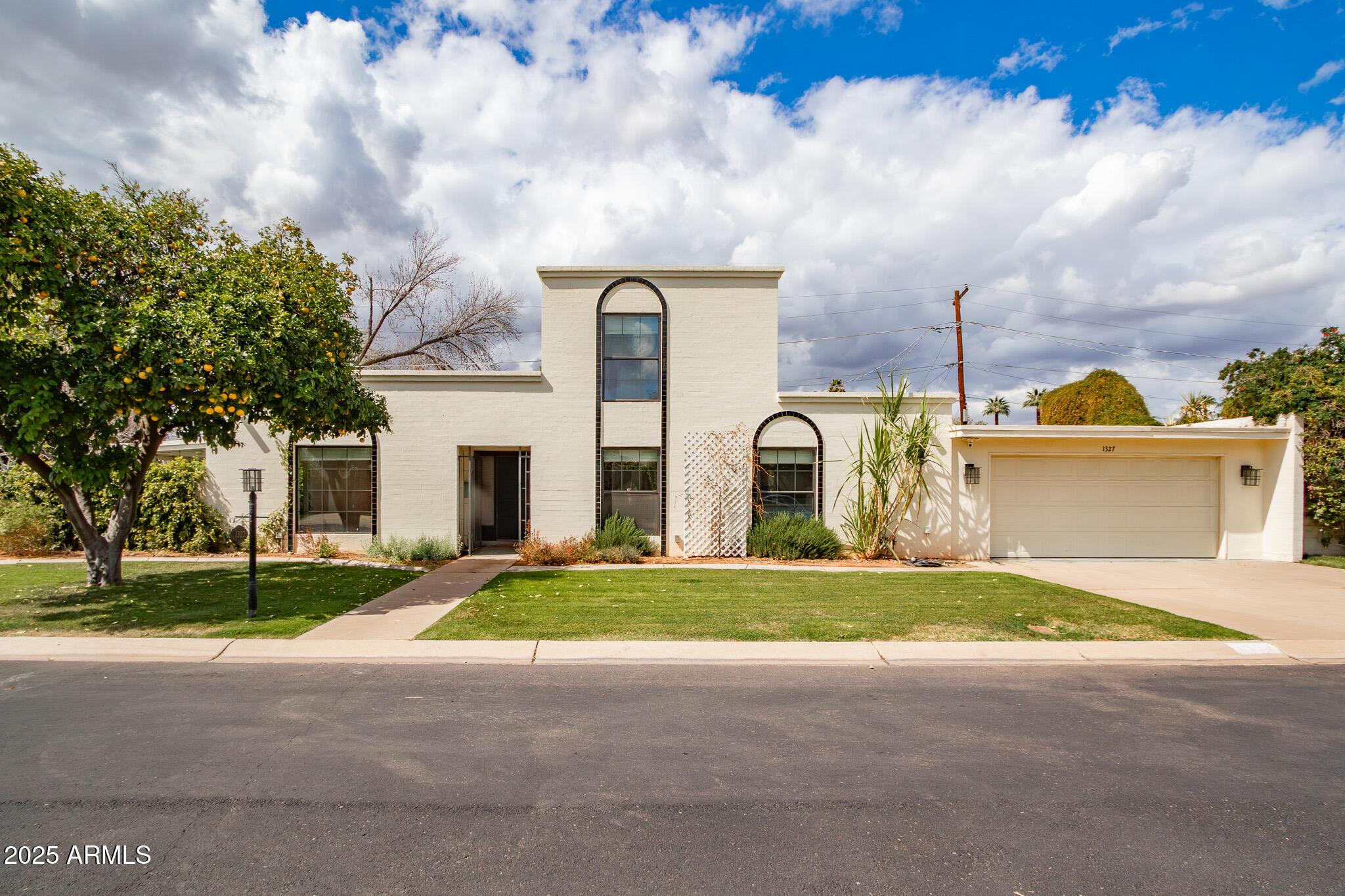 Photo one of 1327 W Glendale Ave Phoenix AZ 85021 | MLS 6835140