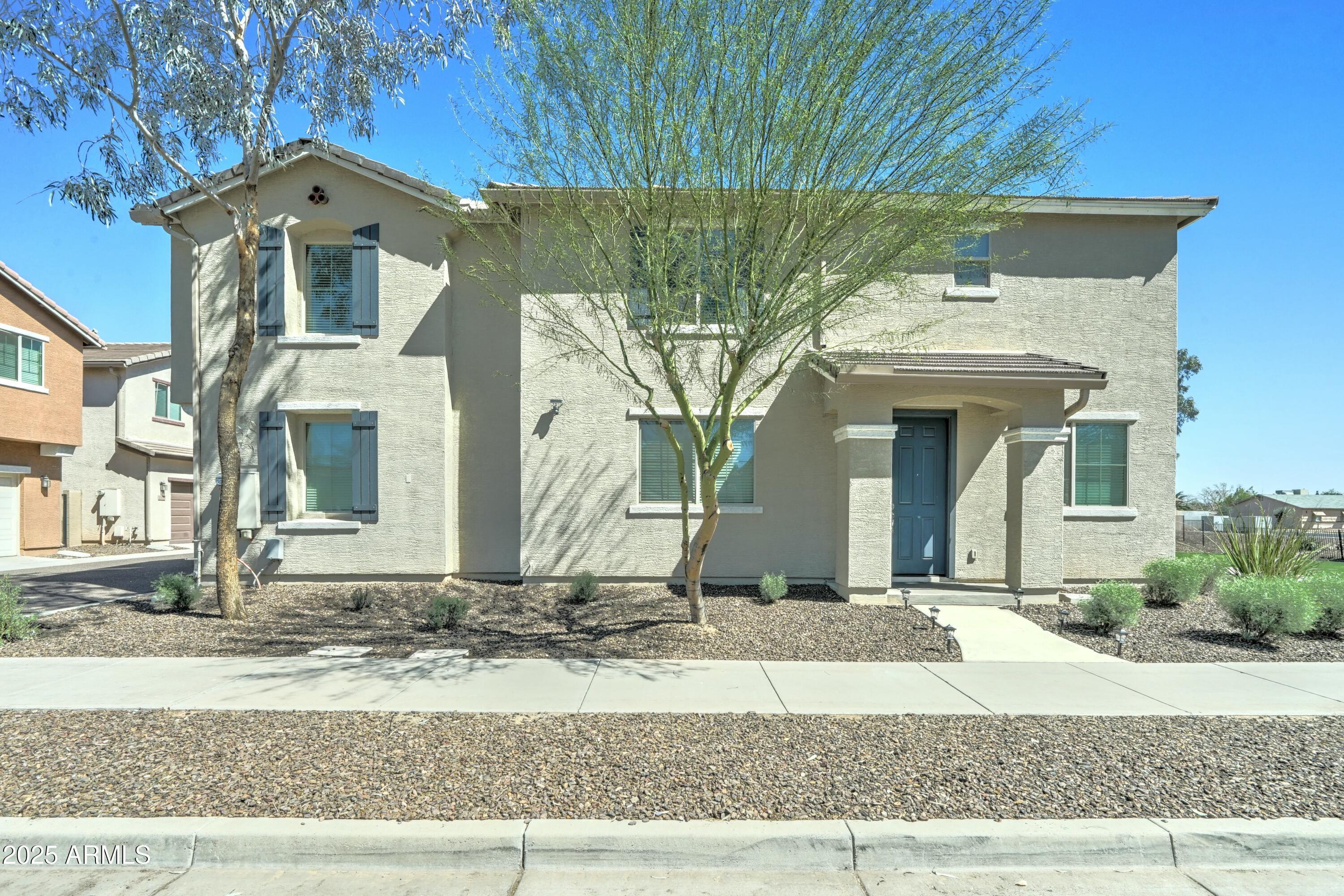 Photo one of 2315 N 73Rd Dr Phoenix AZ 85035 | MLS 6835328