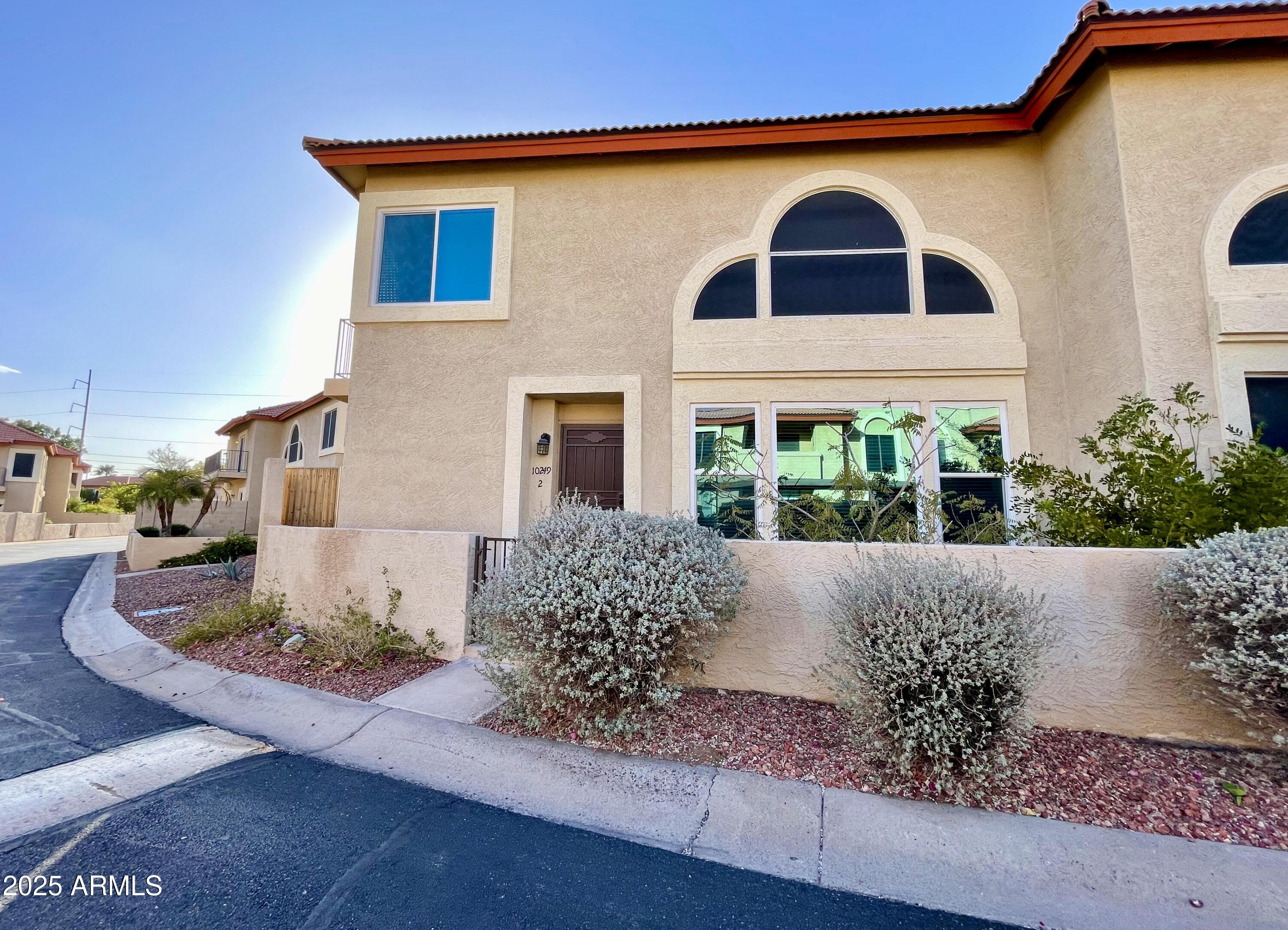 Photo one of 10249 N 12Th Pl # 2 Phoenix AZ 85020 | MLS 6835476