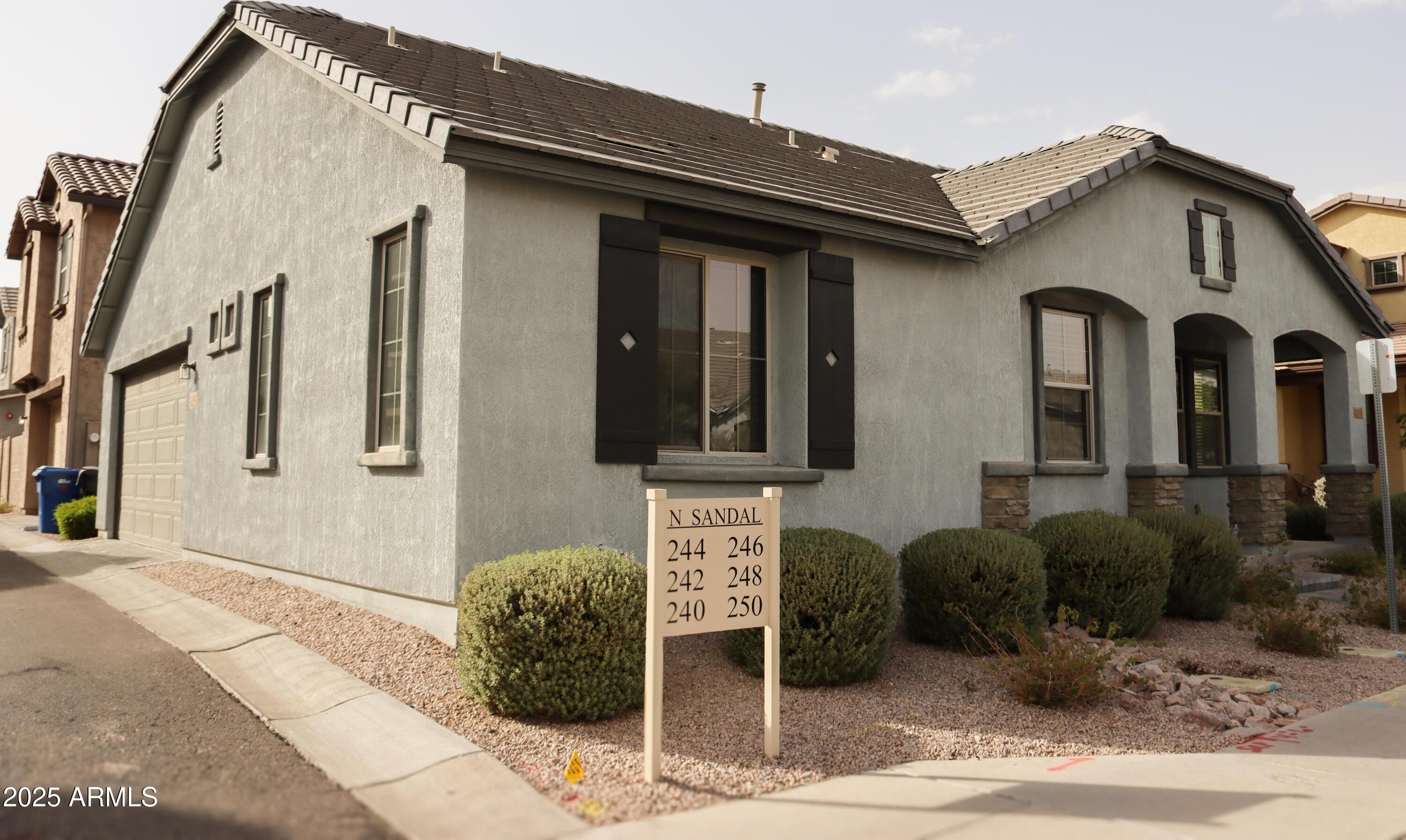 Photo one of 250 N Sandal -- Mesa AZ 85205 | MLS 6835637