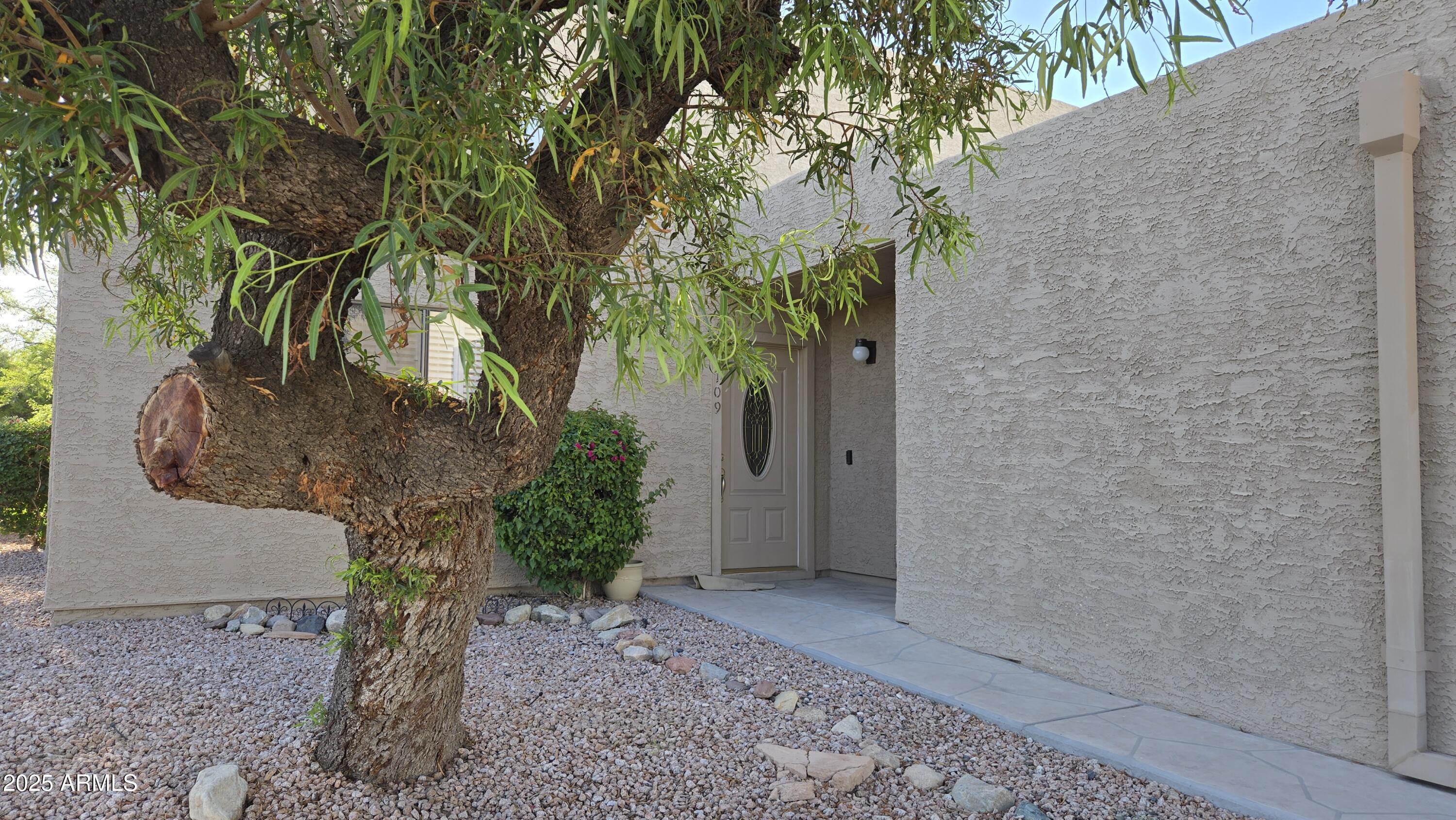 Photo one of 16616 E Palisades Blvd # 109 Fountain Hills AZ 85268 | MLS 6837351
