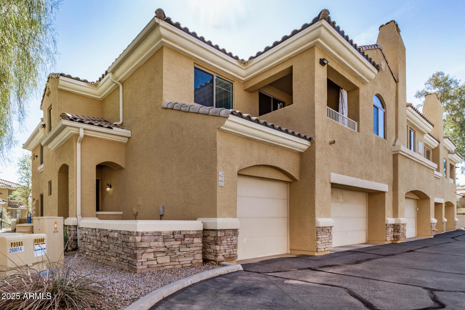 Photo one of 955 E Knox Rd # 224 Chandler AZ 85225 | MLS 6838942