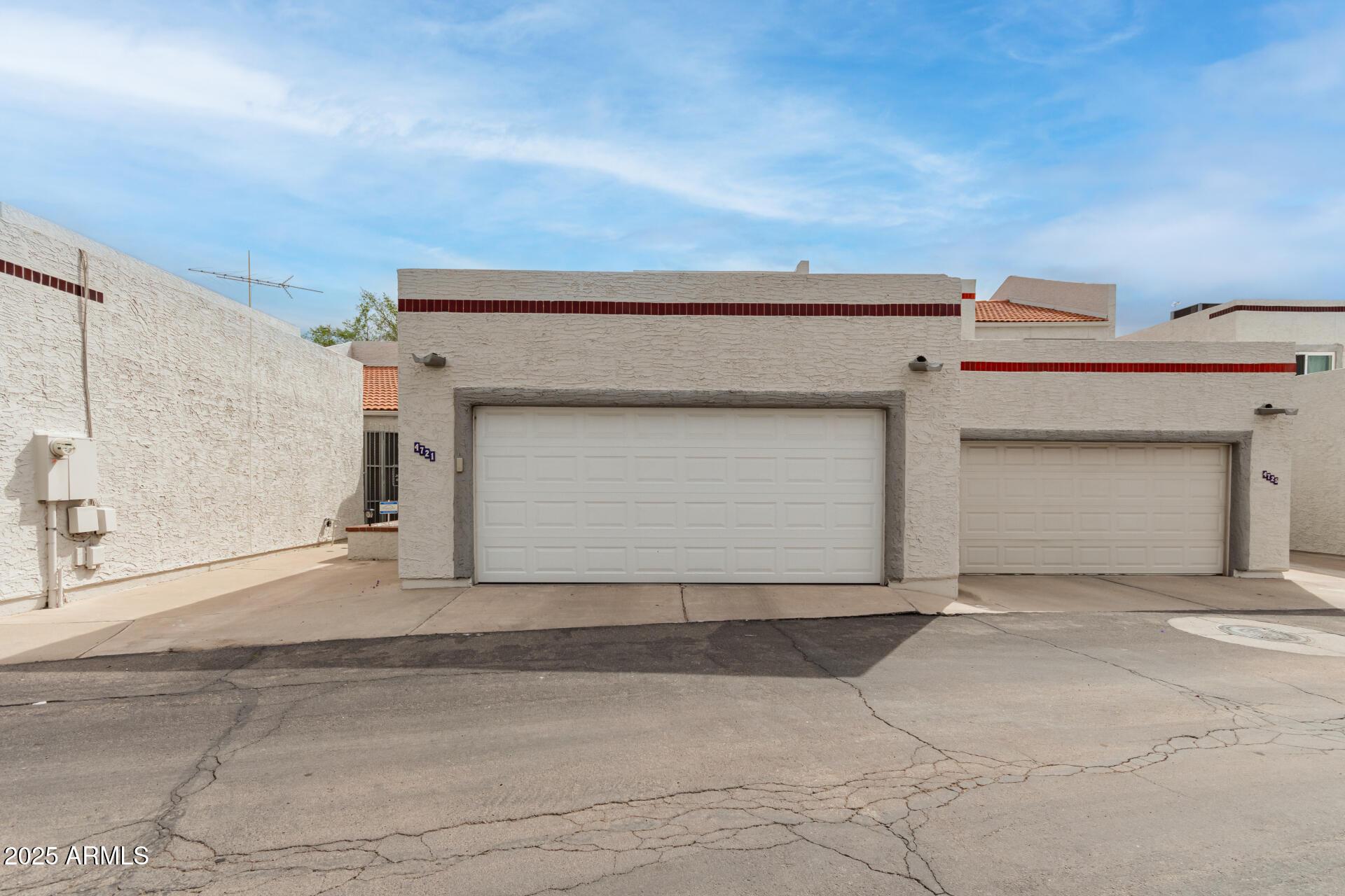 Photo one of 4721 W Eva St Glendale AZ 85302 | MLS 6839075