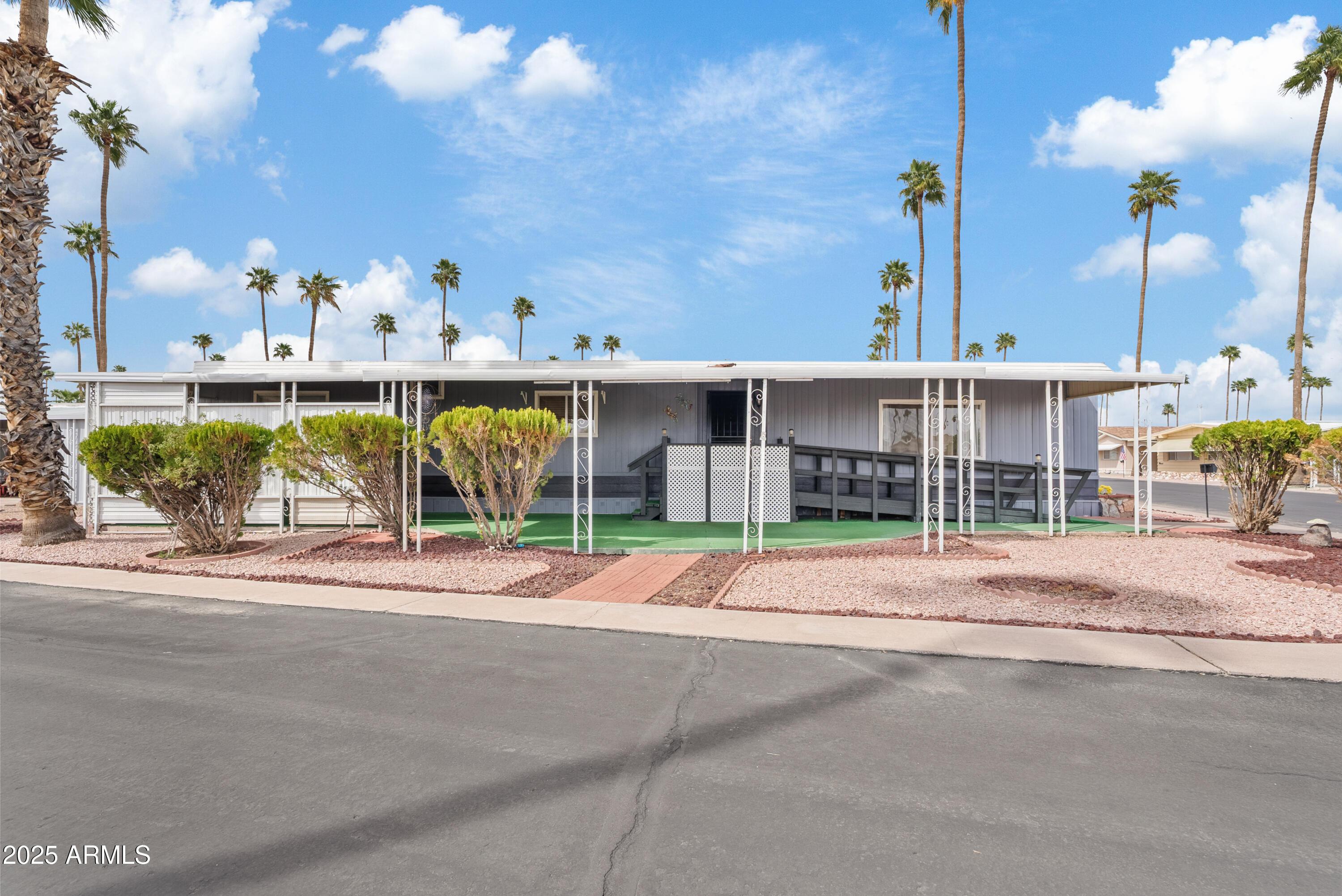 Photo one of 2700 E Allred Ave # B20 Mesa AZ 85204 | MLS 6839199