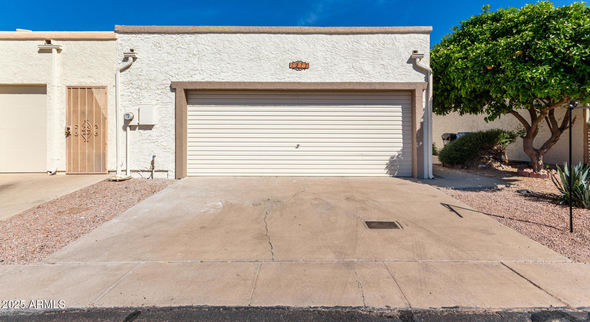 Photo one of 2277 N Recker Rd # 6 Mesa AZ 85215 | MLS 6839985