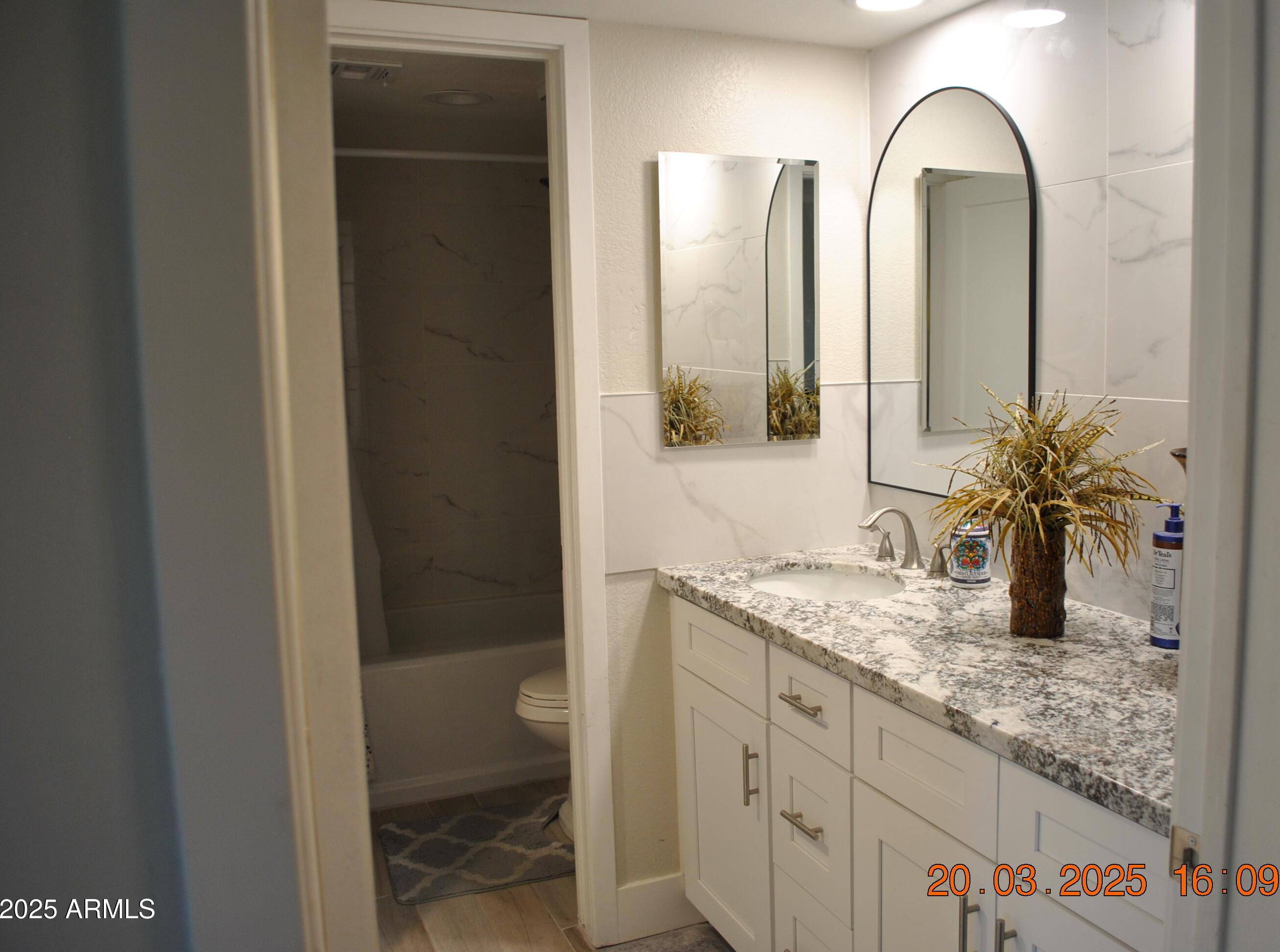 Photo #20