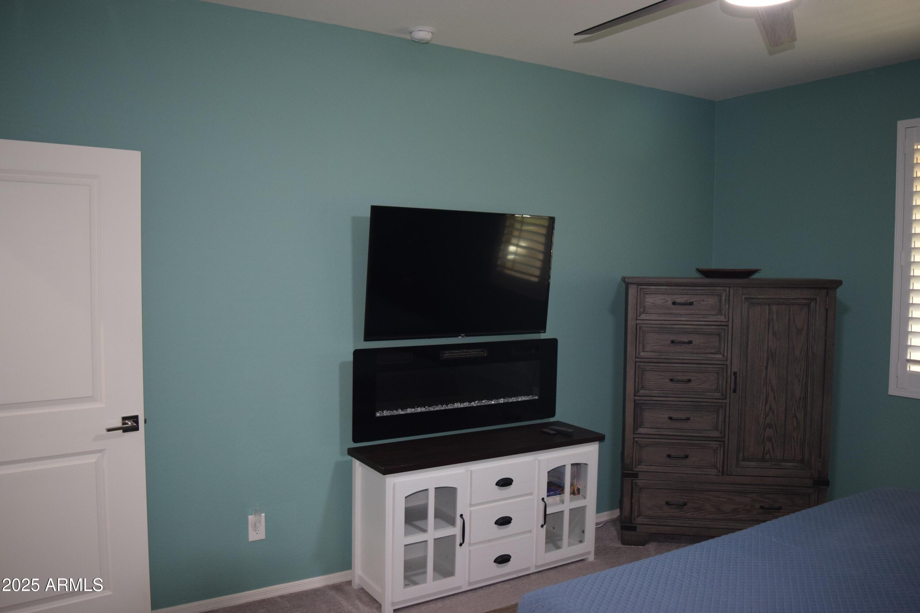 Photo #10