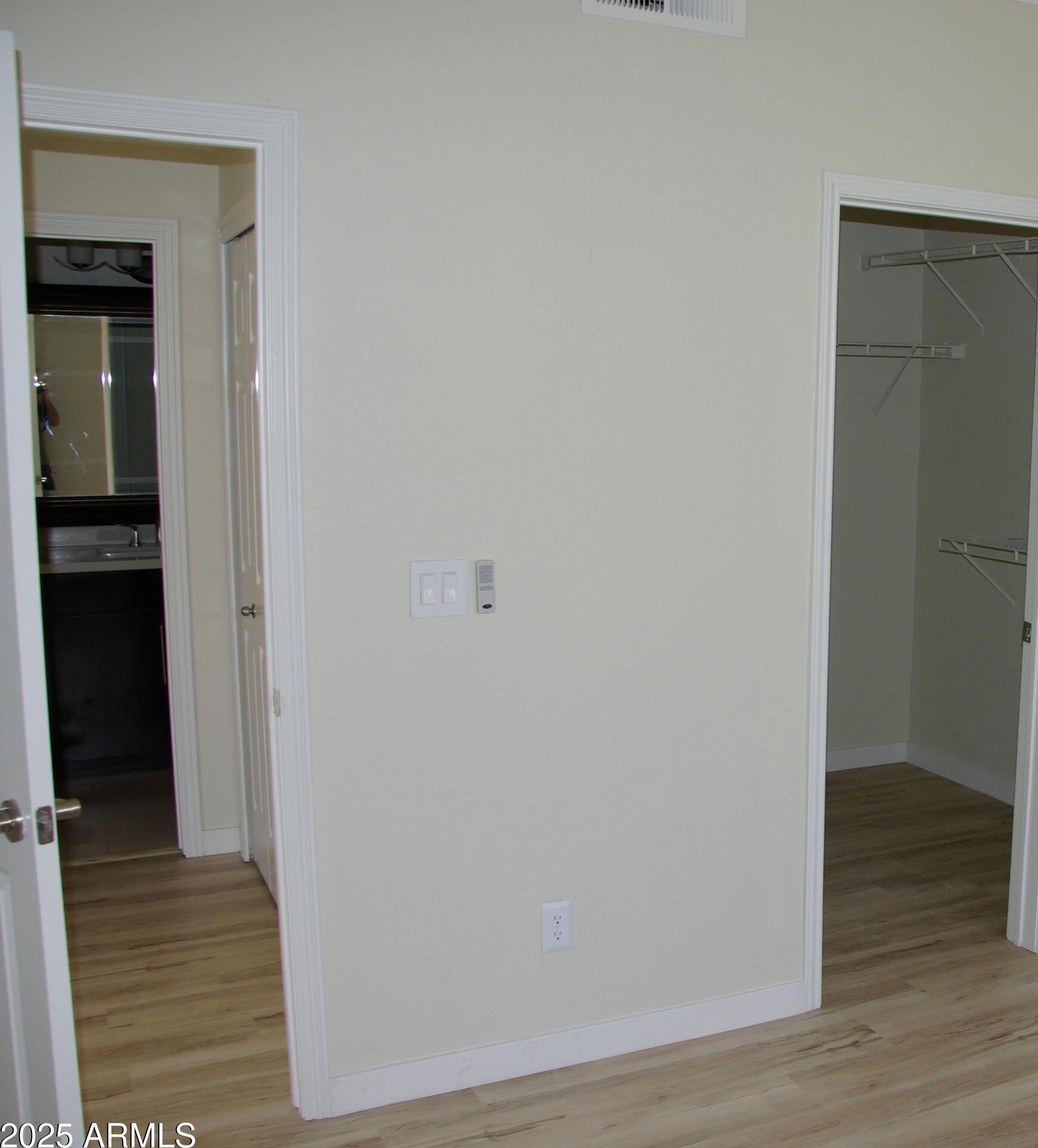 Photo #6