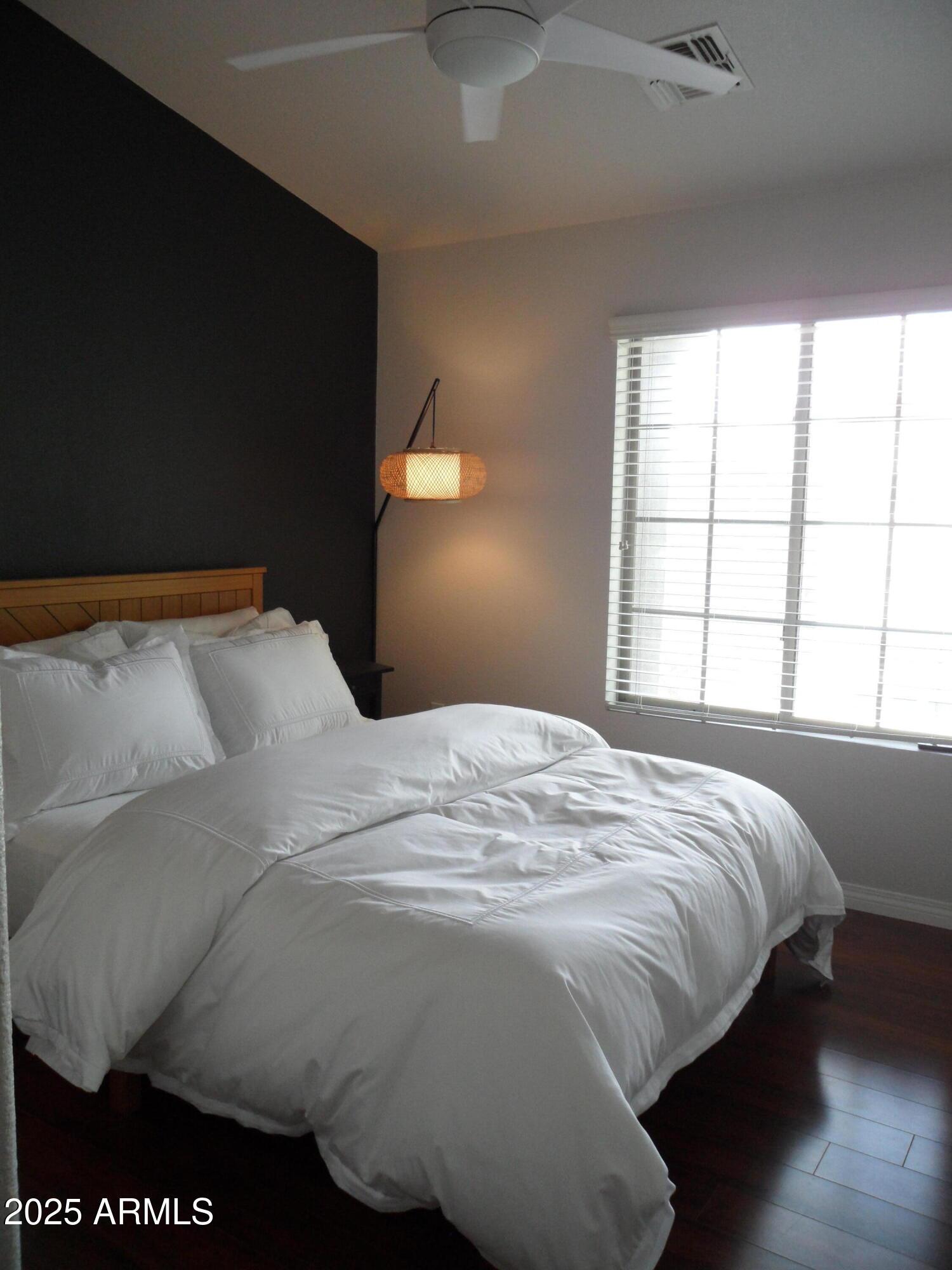 Photo #11