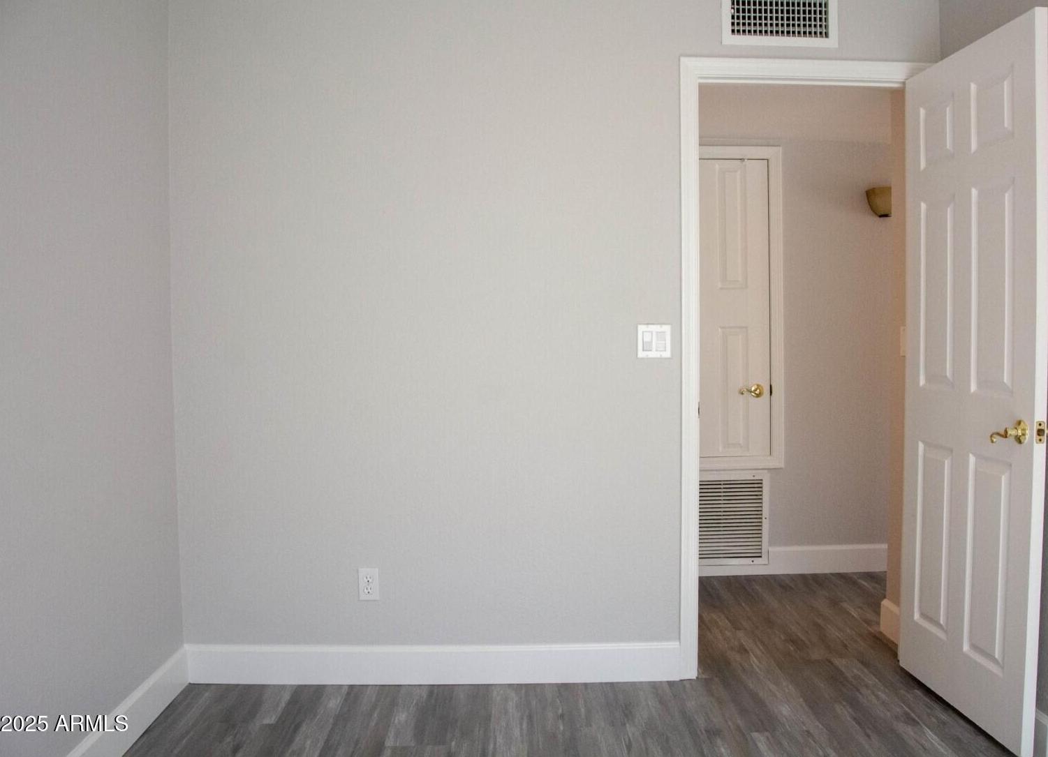 Photo #27