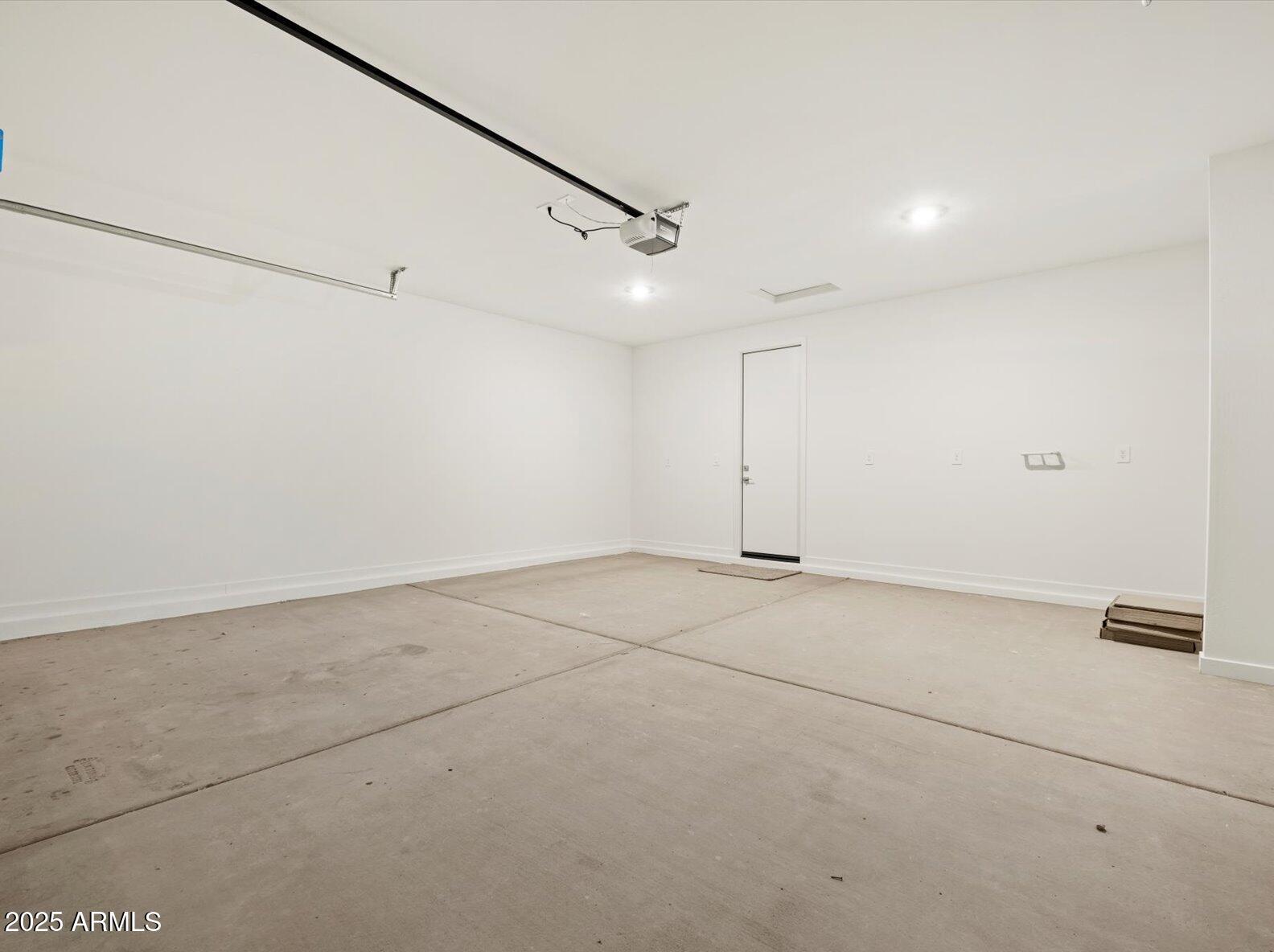 Photo #12