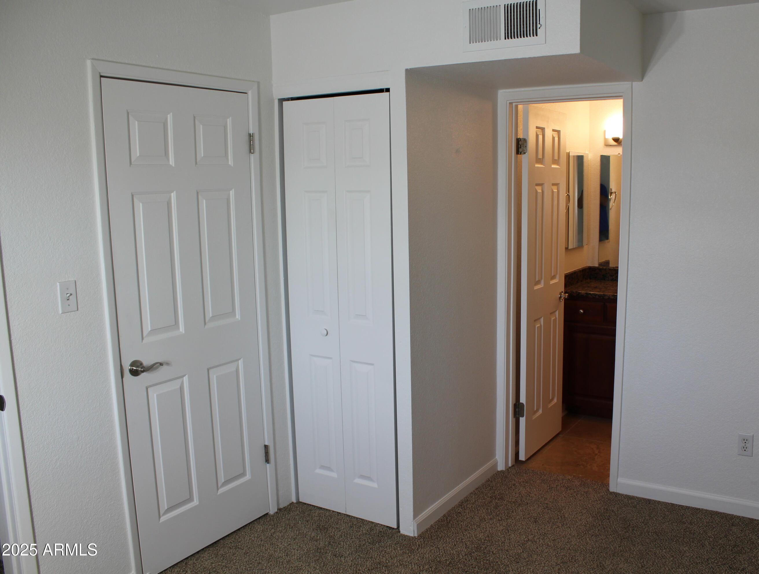 Photo #12