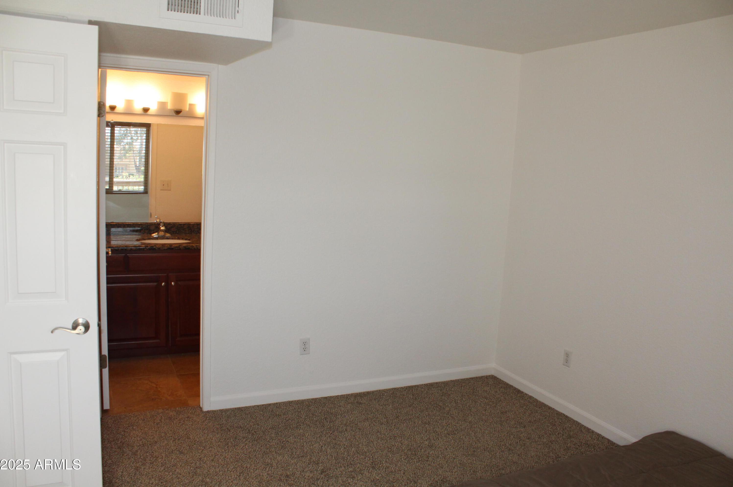 Photo #13