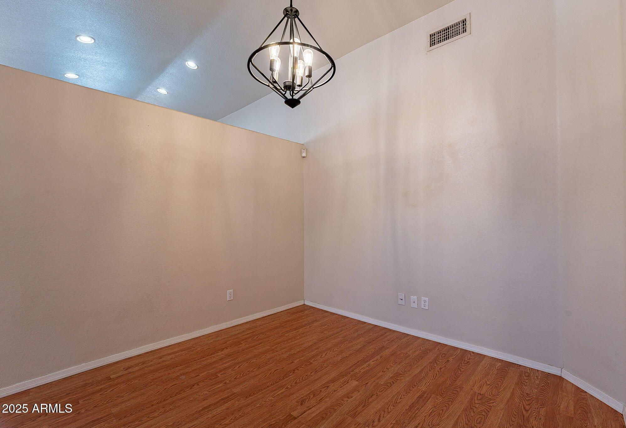 Photo #13