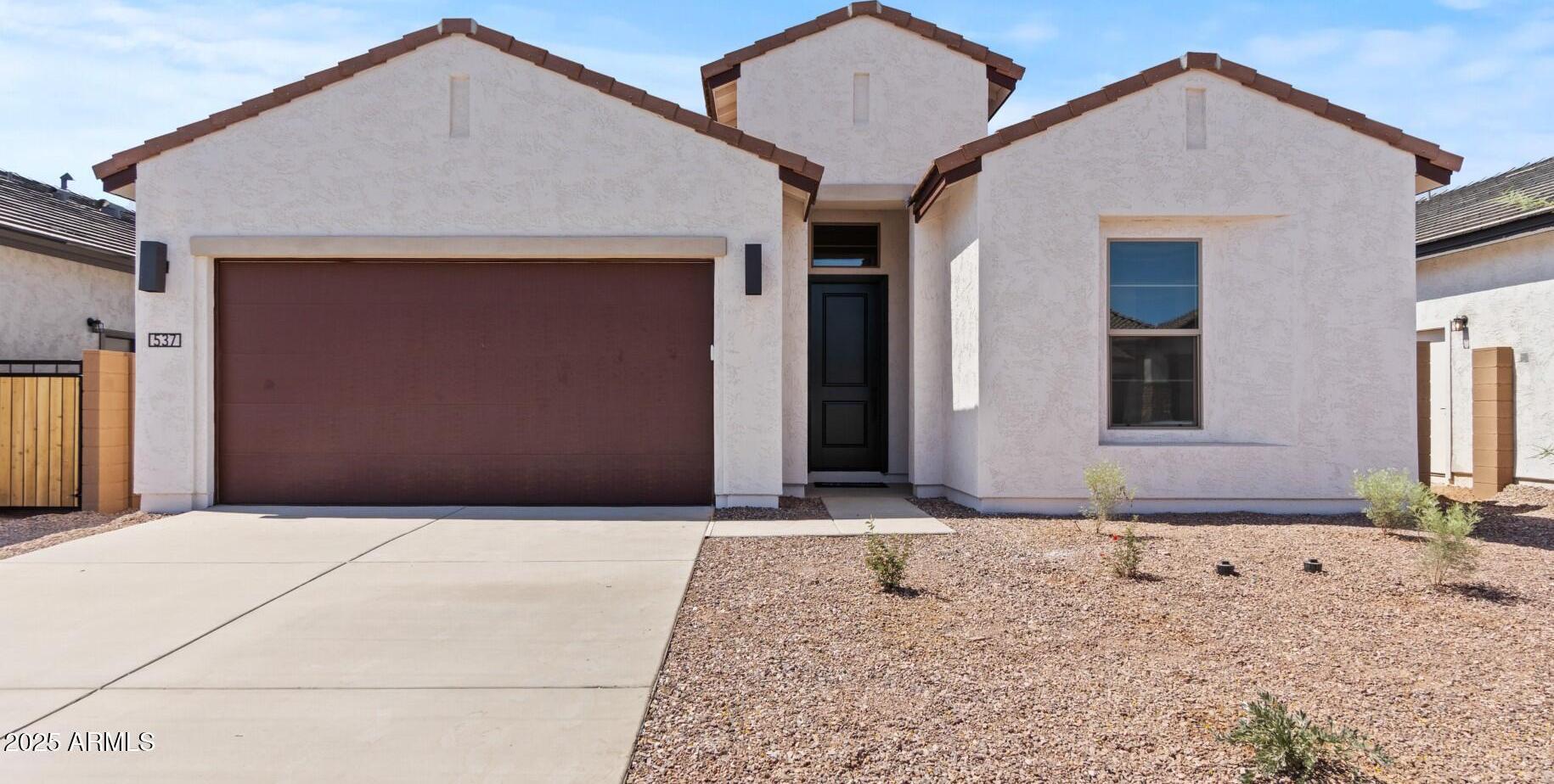 Photo one of 537 E Aurora Dr San Tan Valley AZ 85140 | MLS 6858597