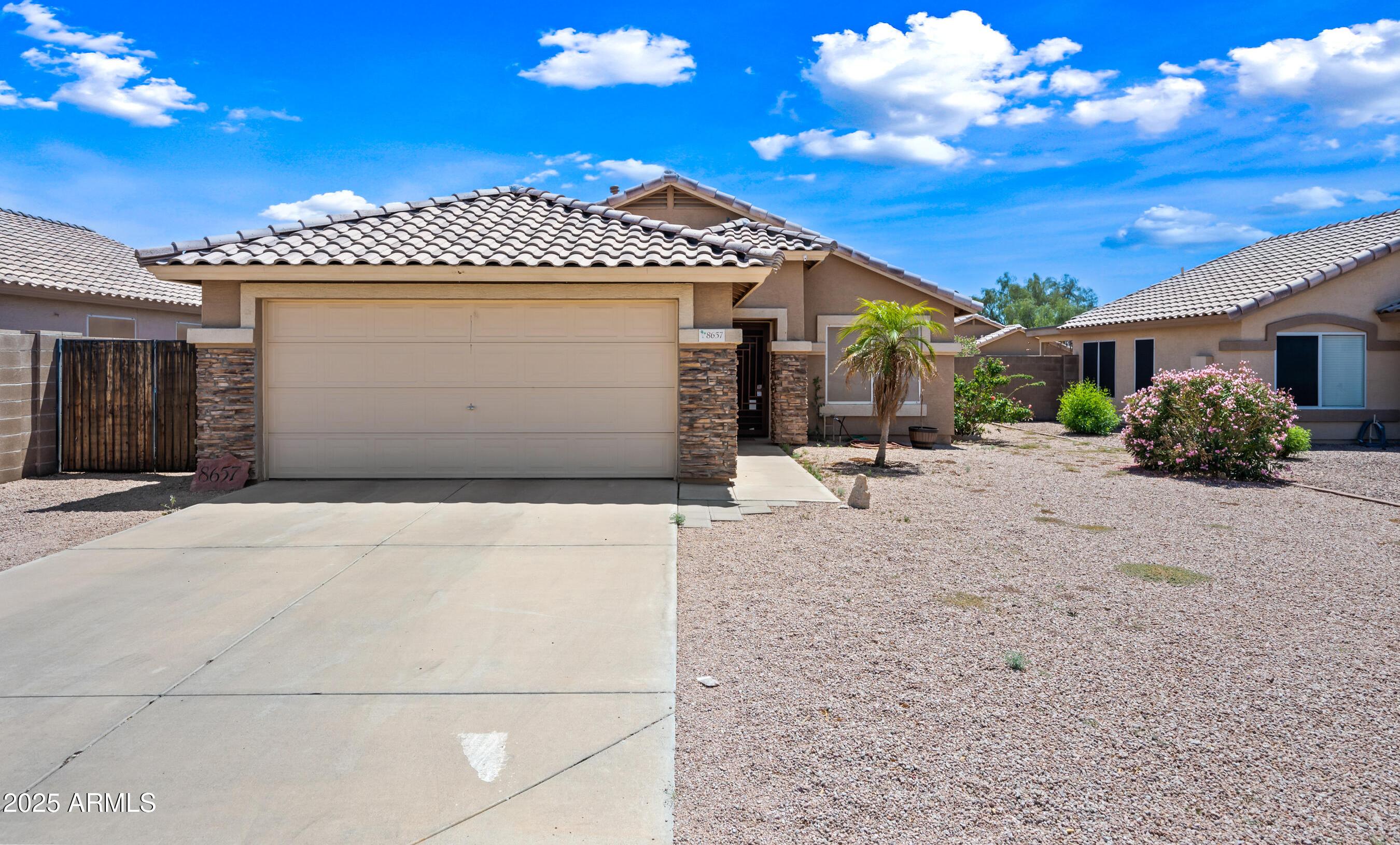 Photo one of 8657 E Capri Ave Mesa AZ 85208 | MLS 6859096