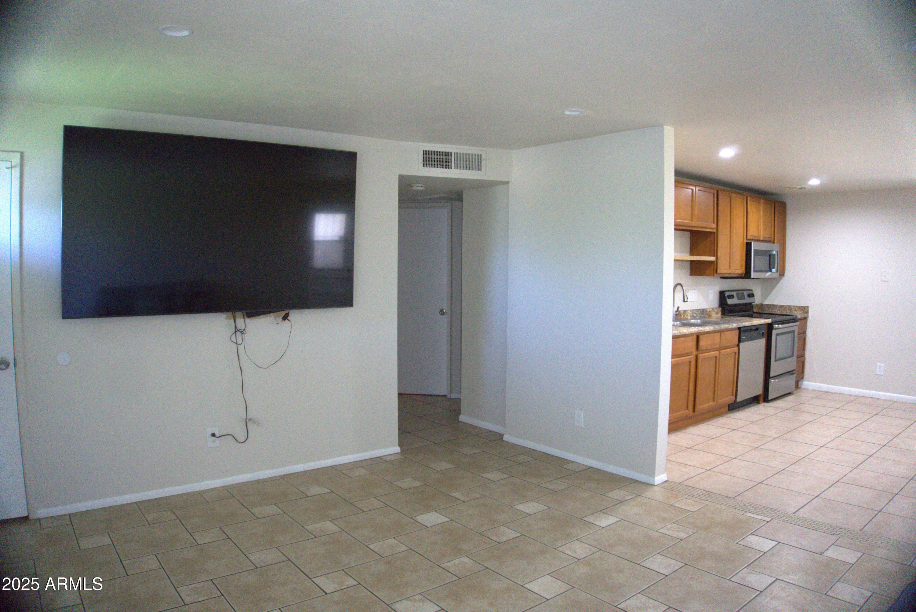 Photo #5