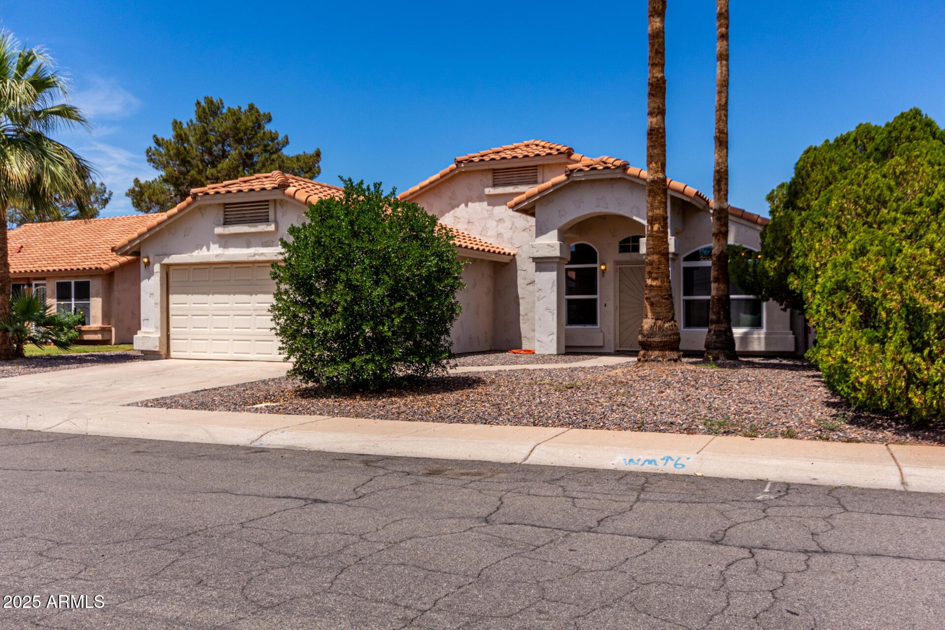 Photo one of 626 W Catclaw St Gilbert AZ 85233 | MLS 6860361