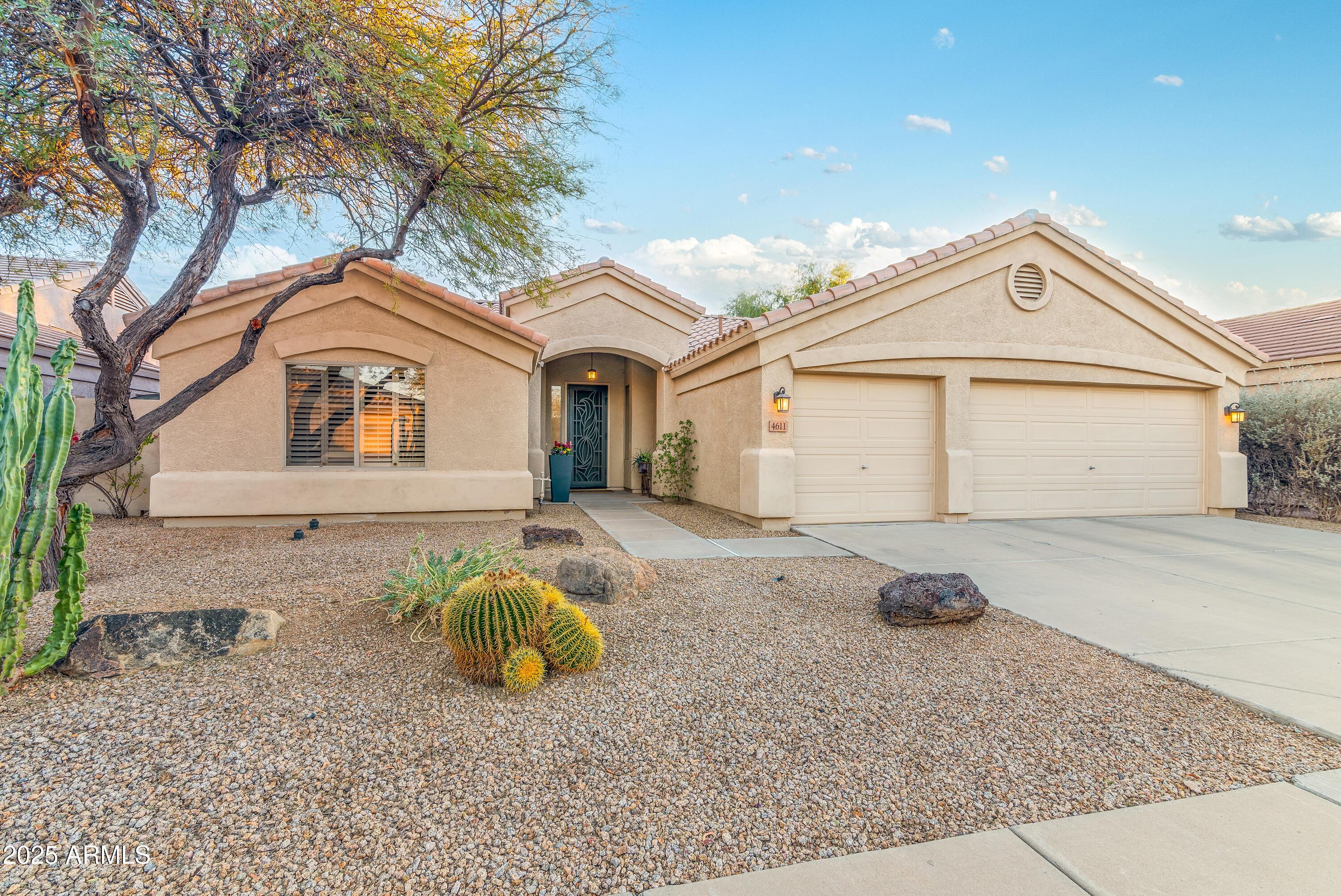 Photo one of 4611 E Red Bird Rd Cave Creek AZ 85331 | MLS 6860852