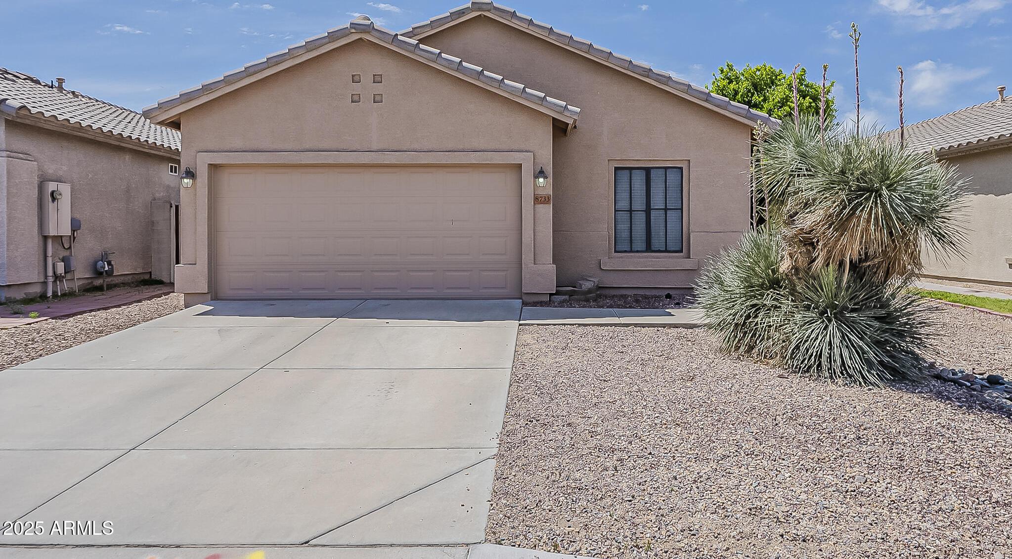 Photo one of 8733 W Laurel Ln Peoria AZ 85345 | MLS 6861565