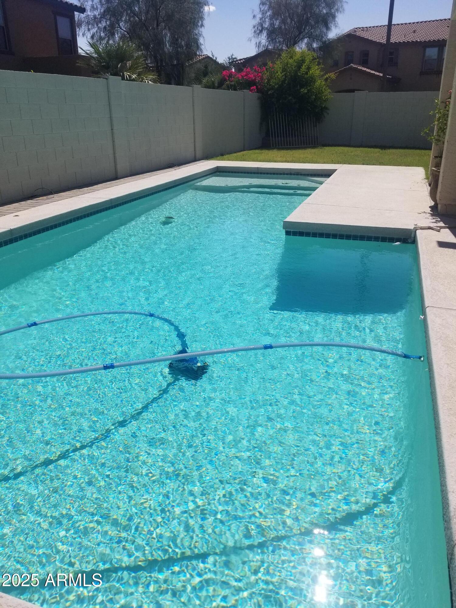 Photo #33