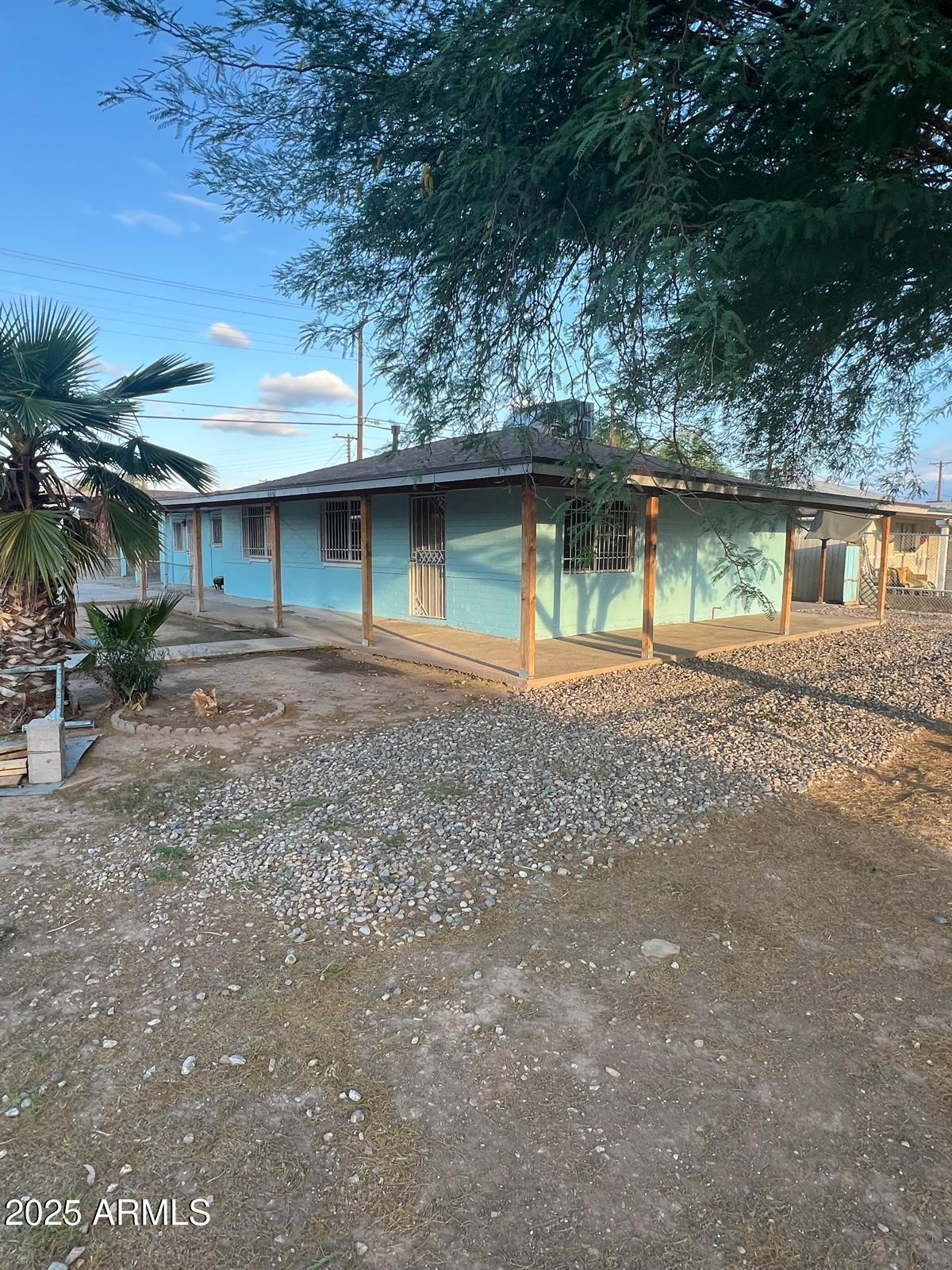 Photo one of 6447 W Piccadilly Rd Phoenix AZ 85033 | MLS 6861858