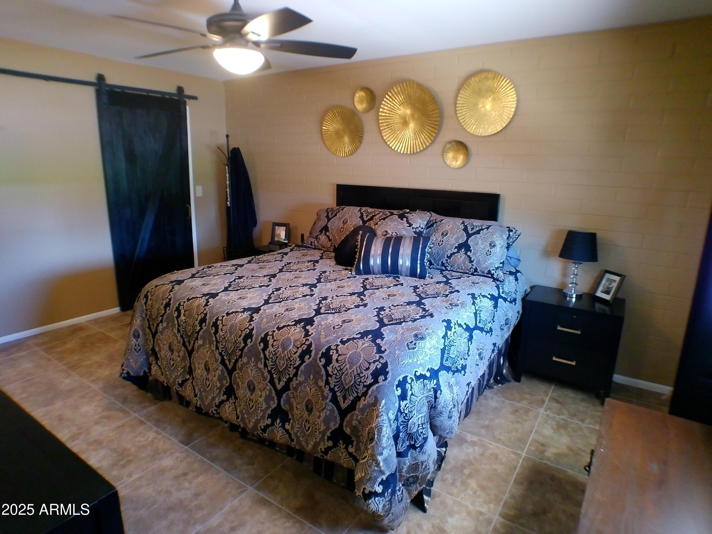 Photo #33