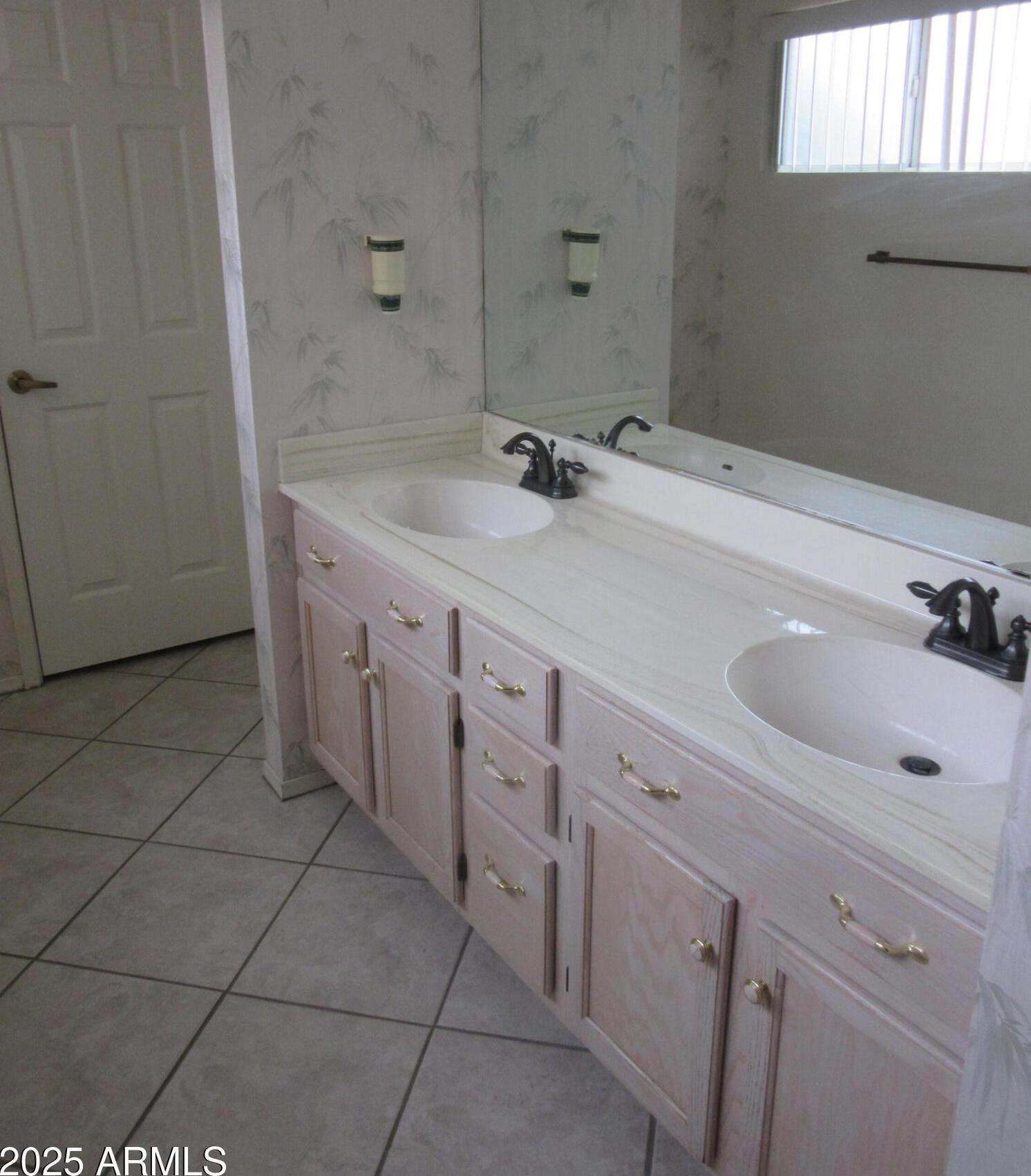 Photo #18
