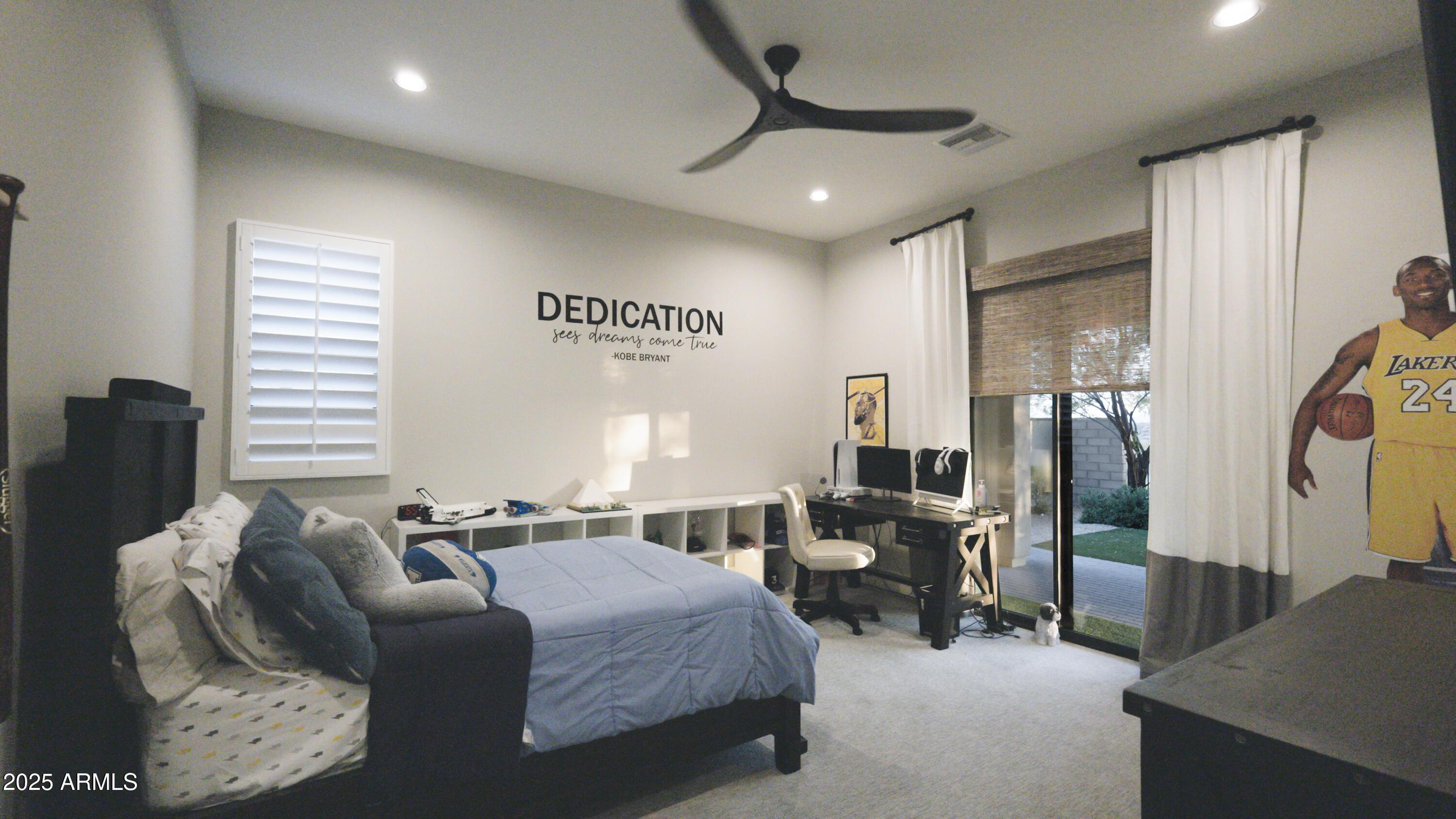 Photo #33