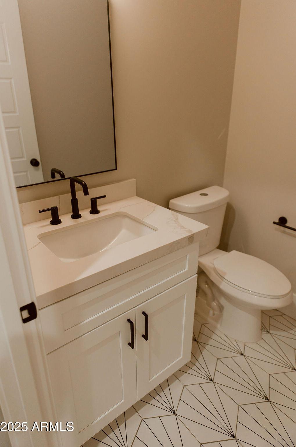 Photo #33