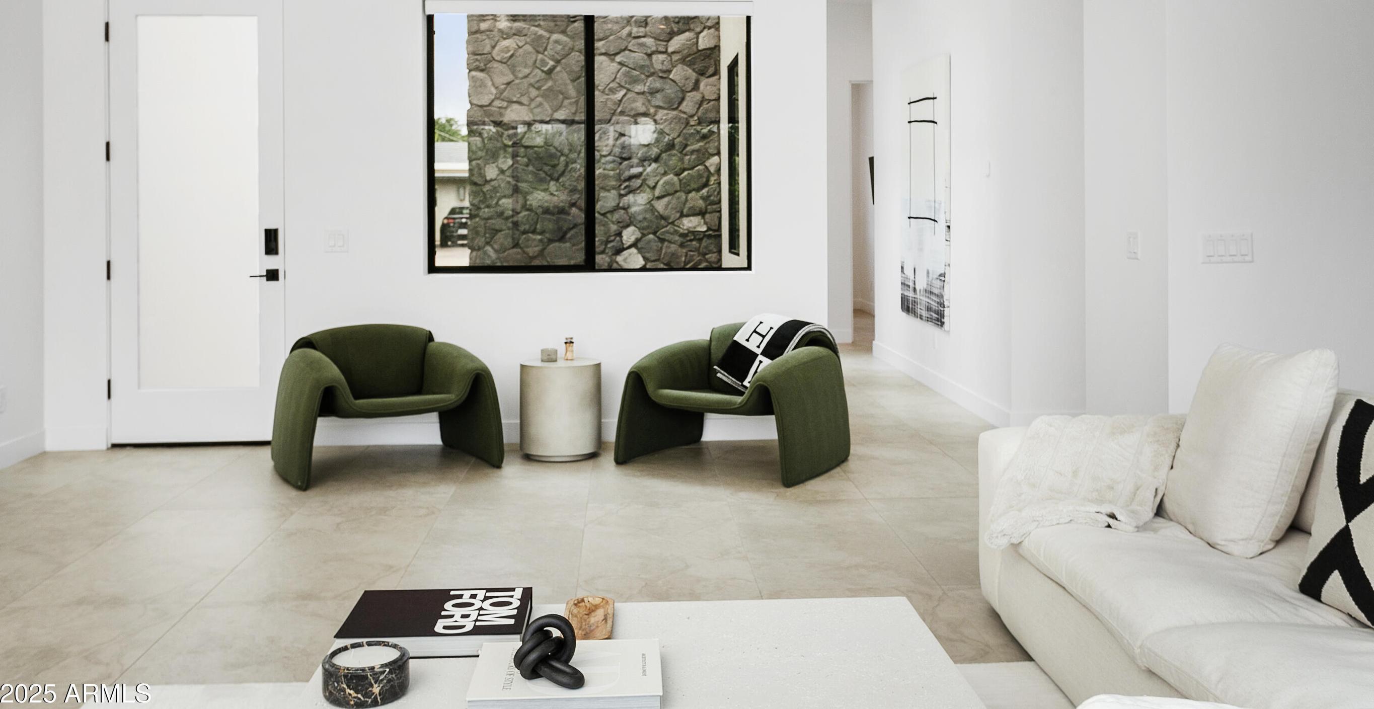Photo #11