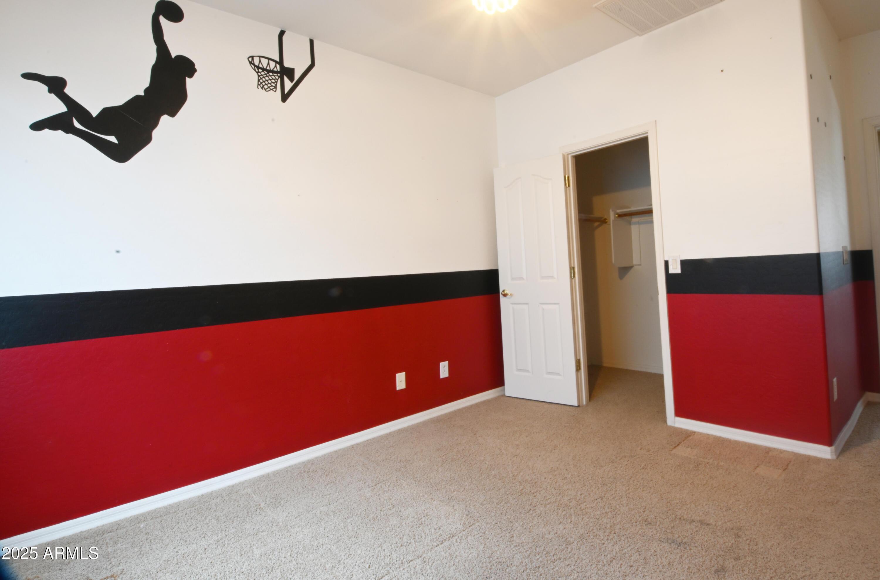Photo #33