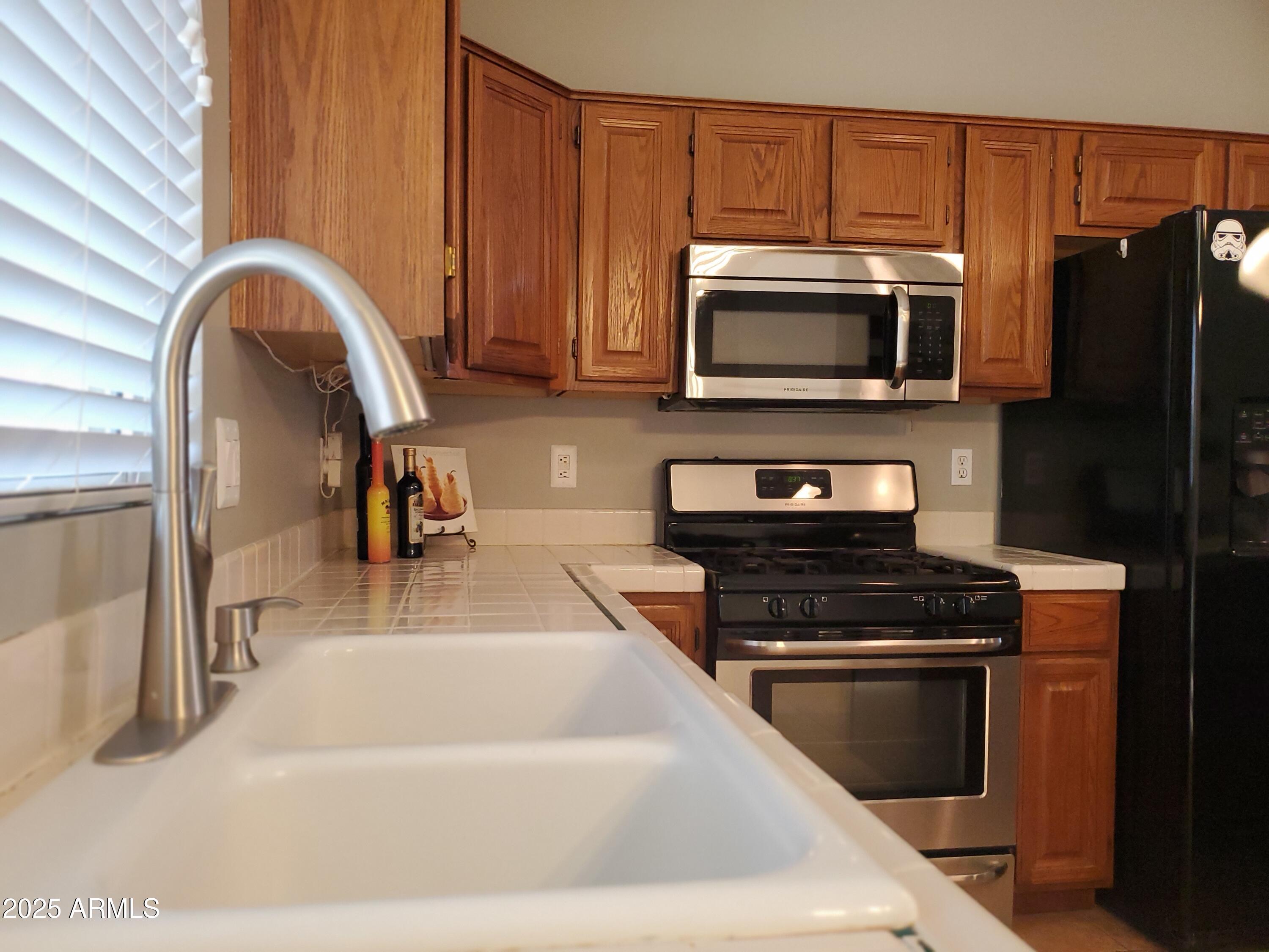 Photo one of 351 S Apache Dr Chandler AZ 85224 | MLS 6867842