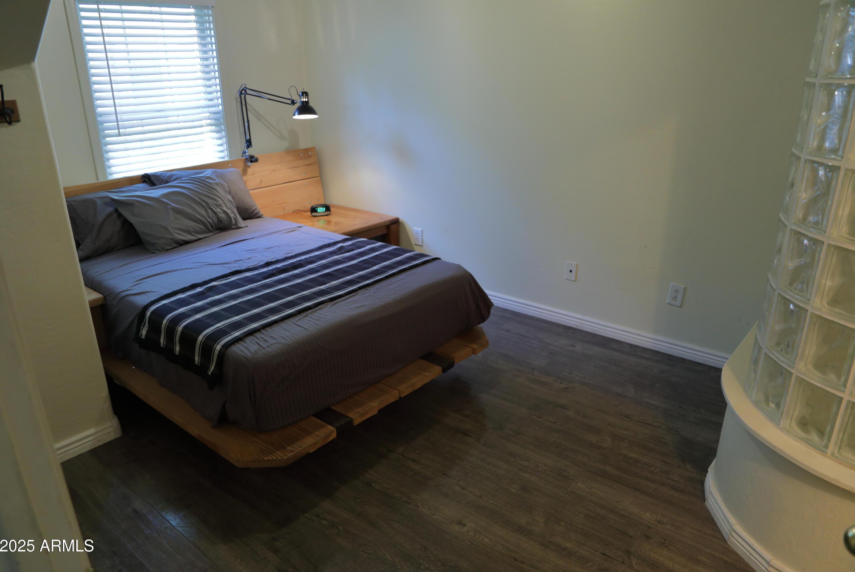 Photo #12