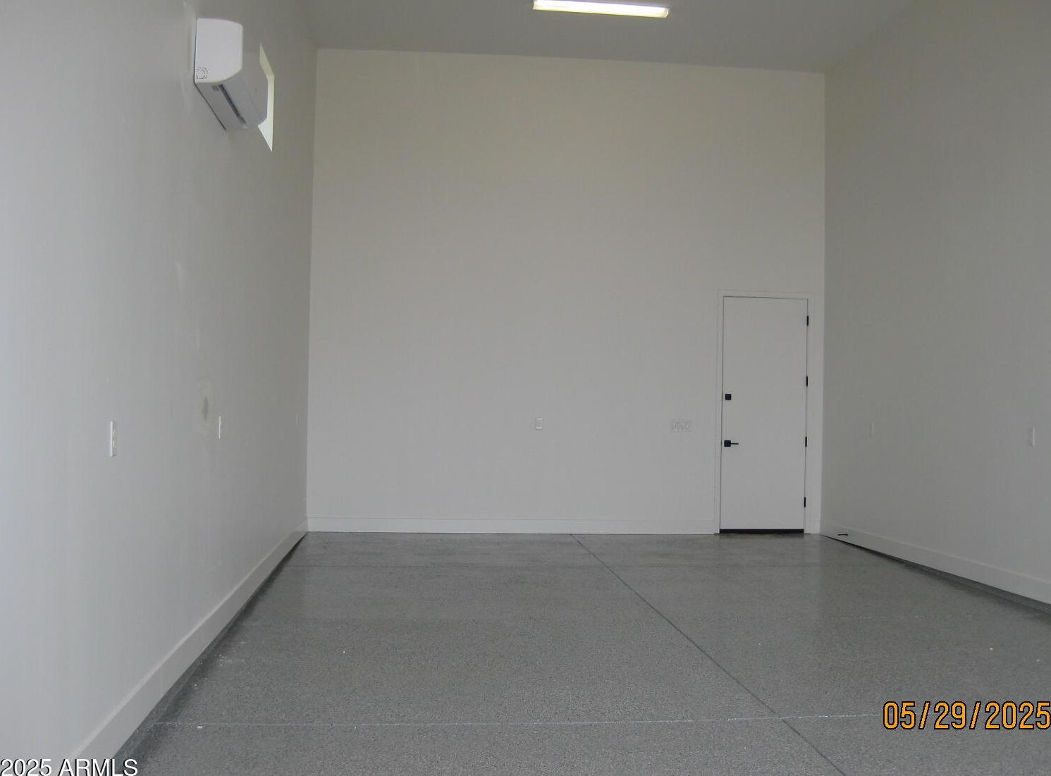 Photo #6