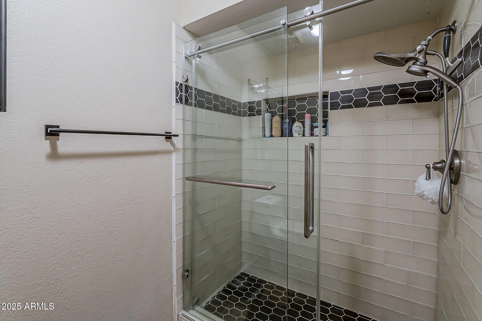 Photo #17