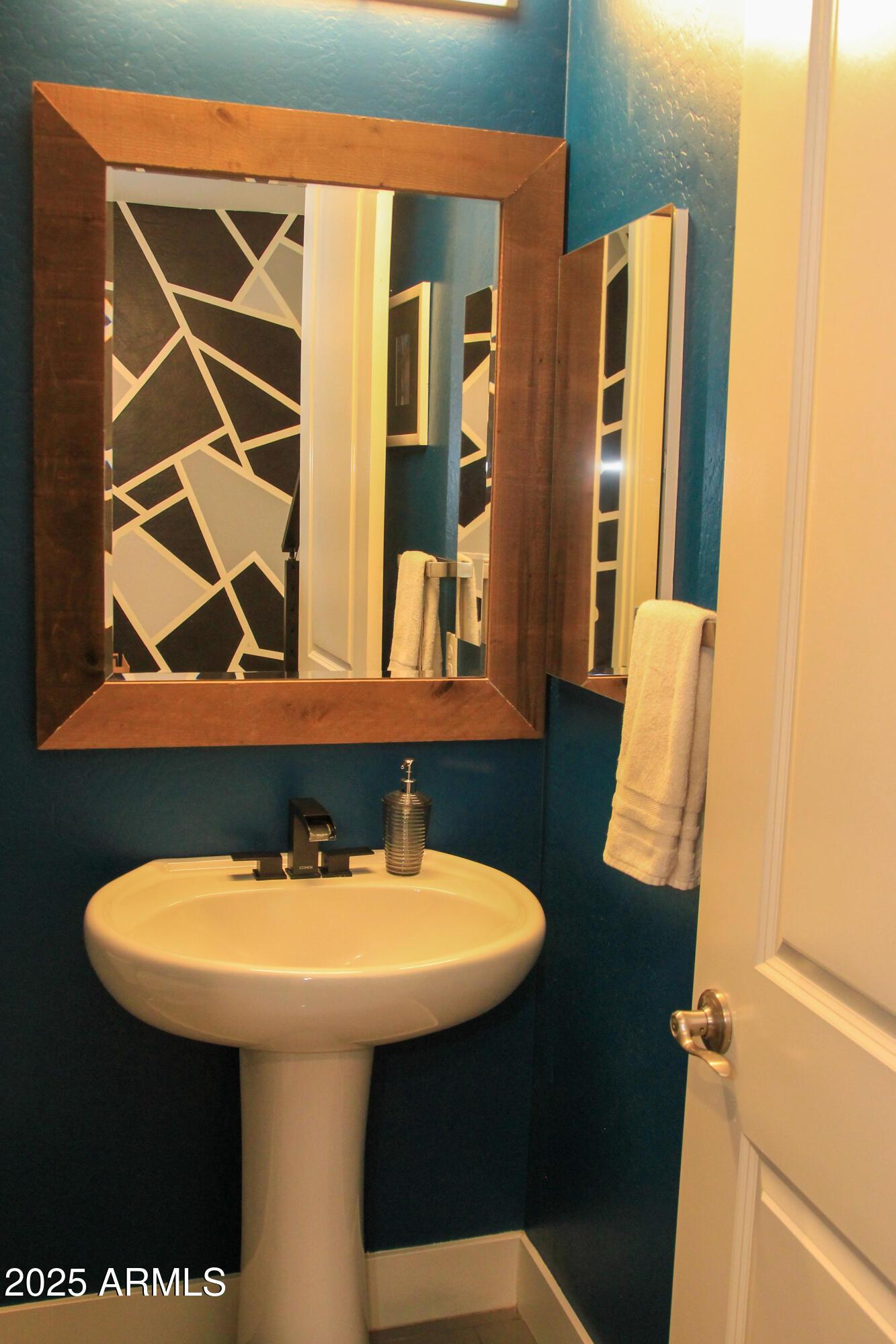 Photo #32