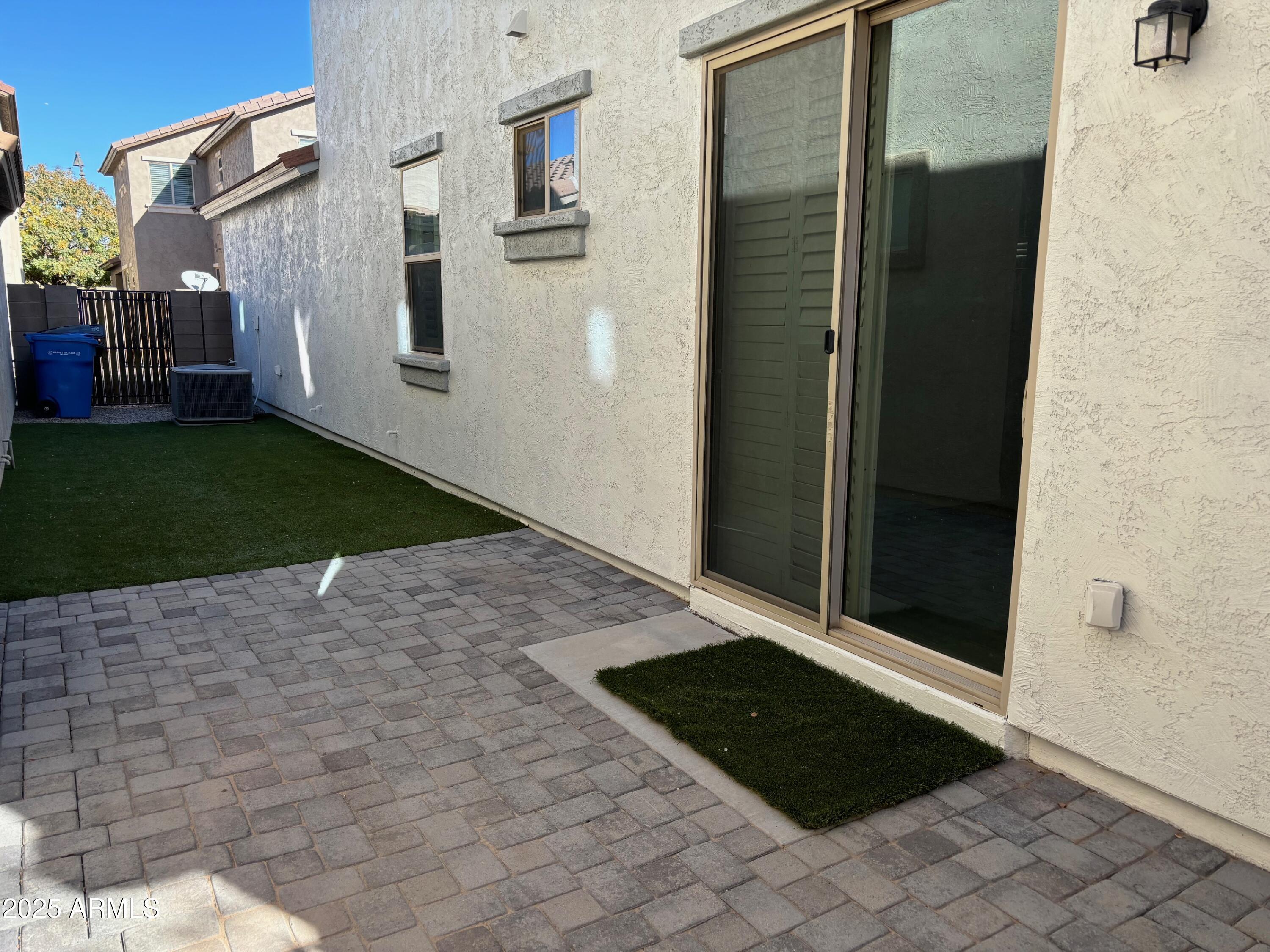 Photo #33