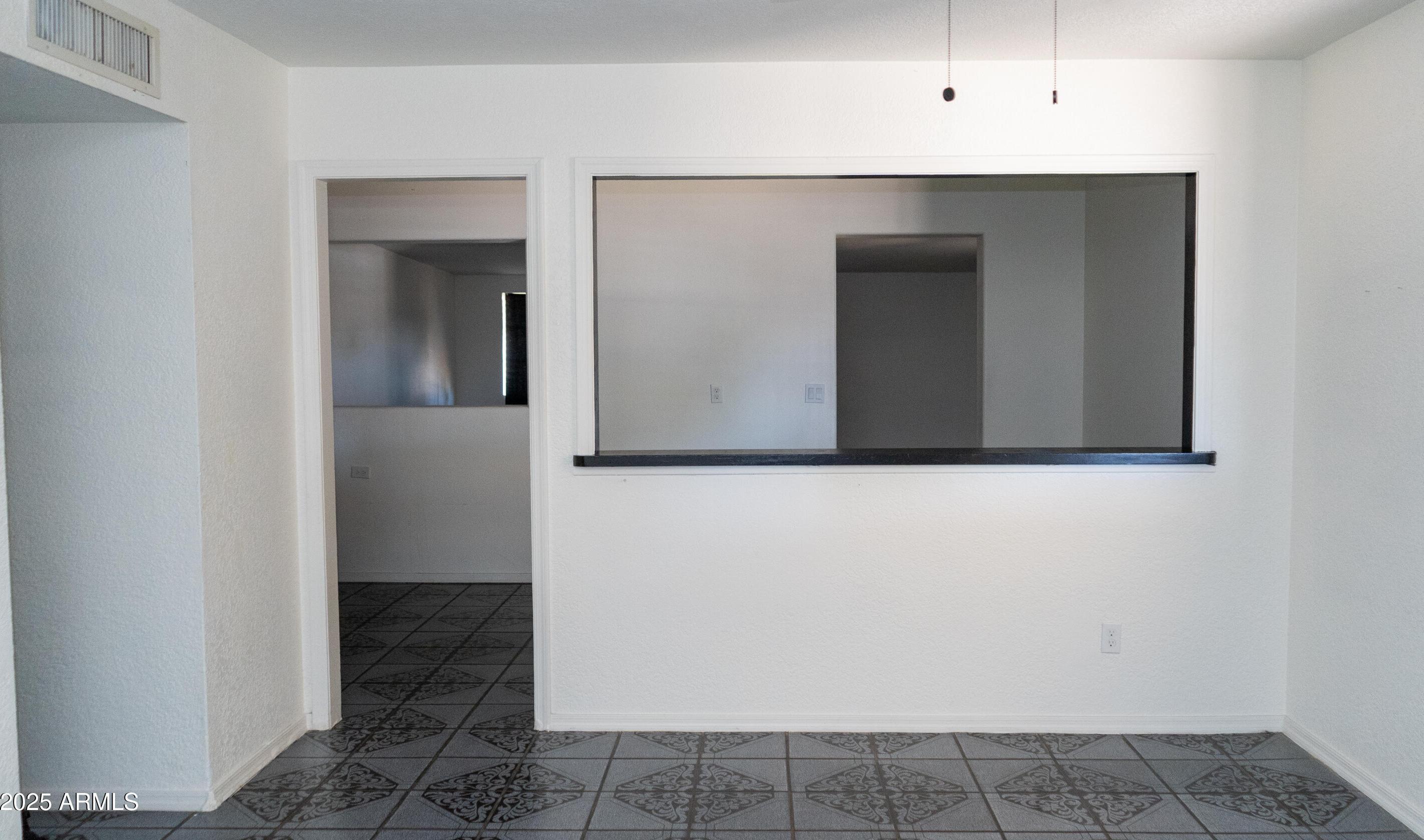 Photo #6